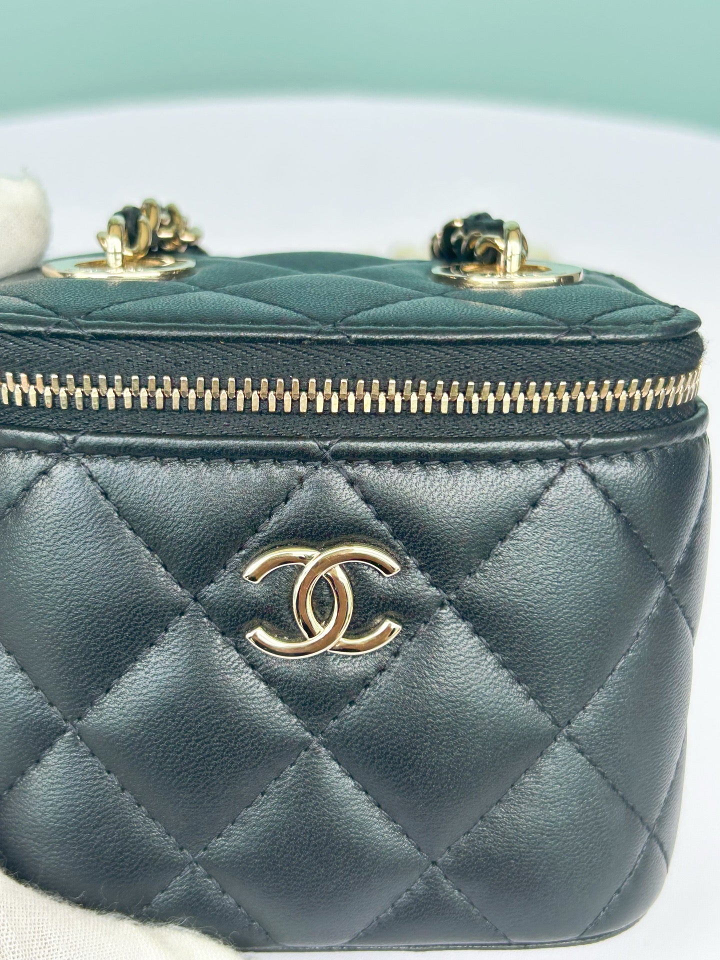 Chanel - Other - Leather - Black - (mini)
