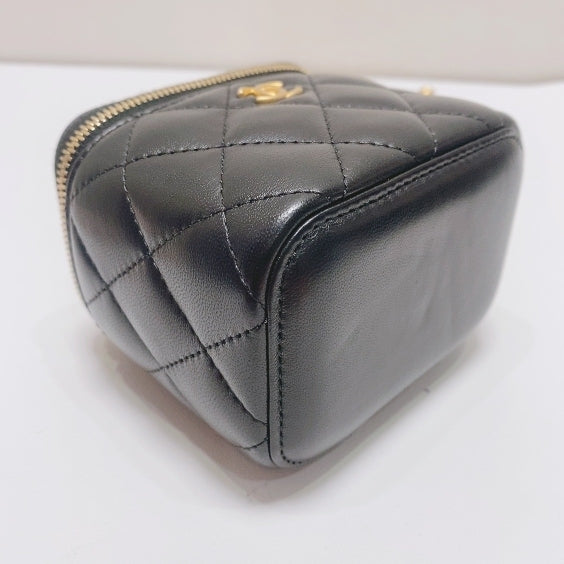 Chanel - Other - Leather - Black - (mini)