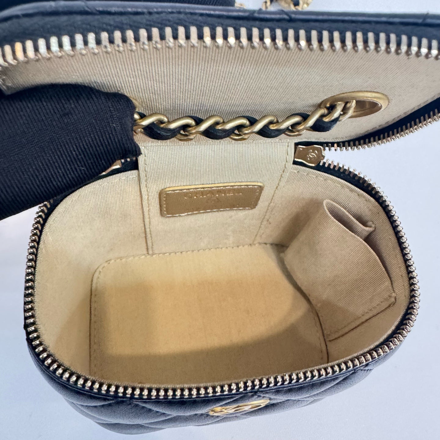 Chanel - Other - Leather - Black - (mini)