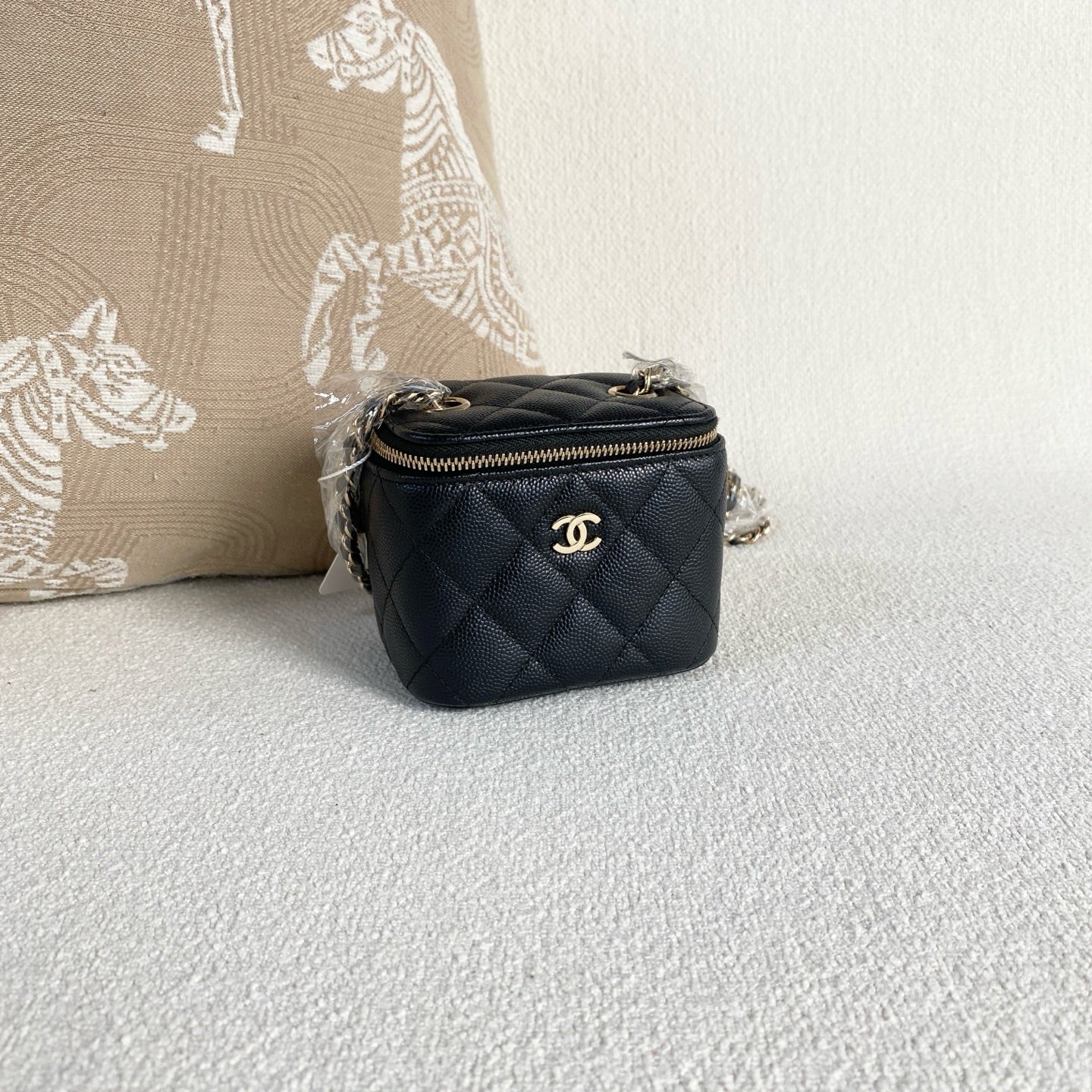 Chanel - Other - Leather - Black - (mini)