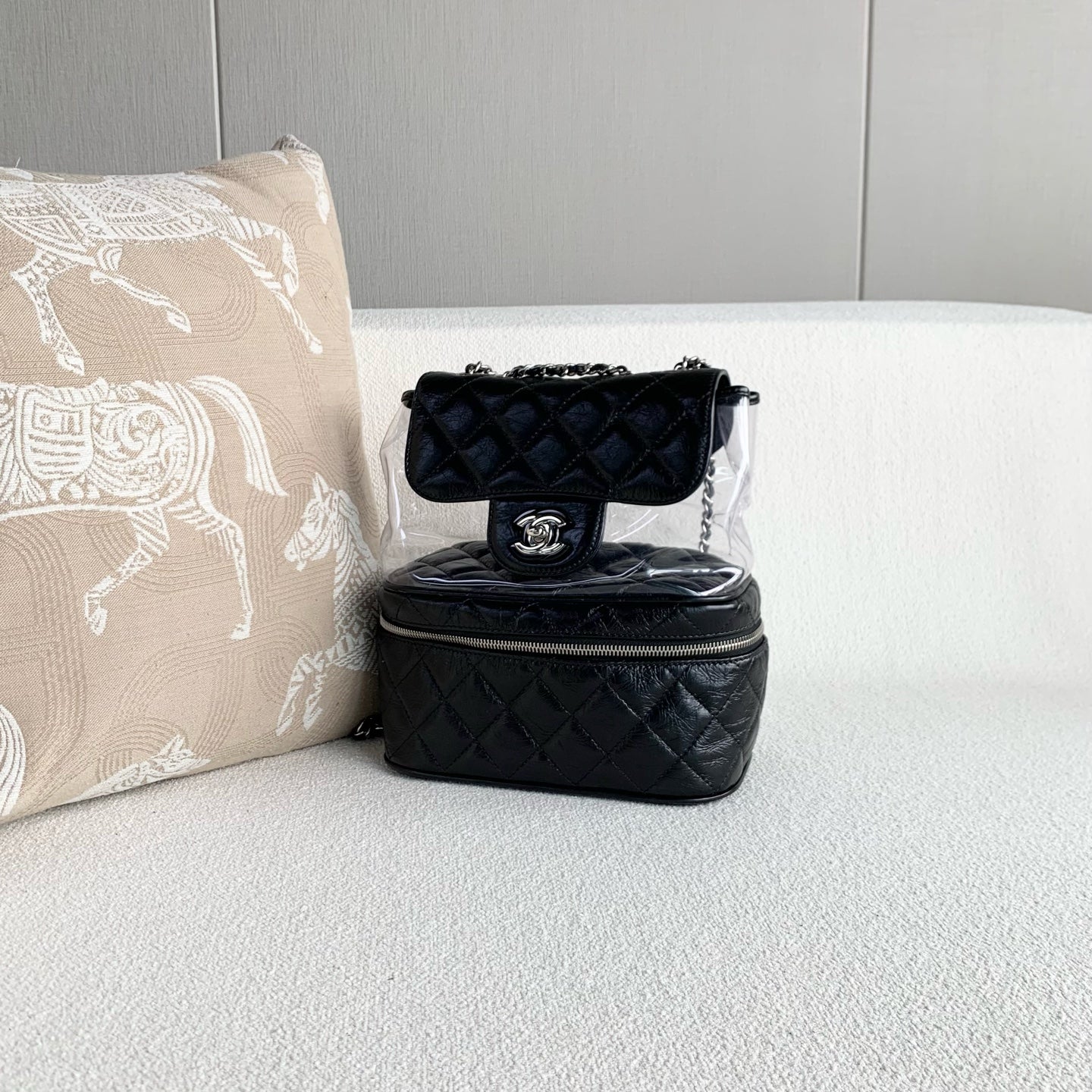 Chanel - Other - Leather - Black - (mini)