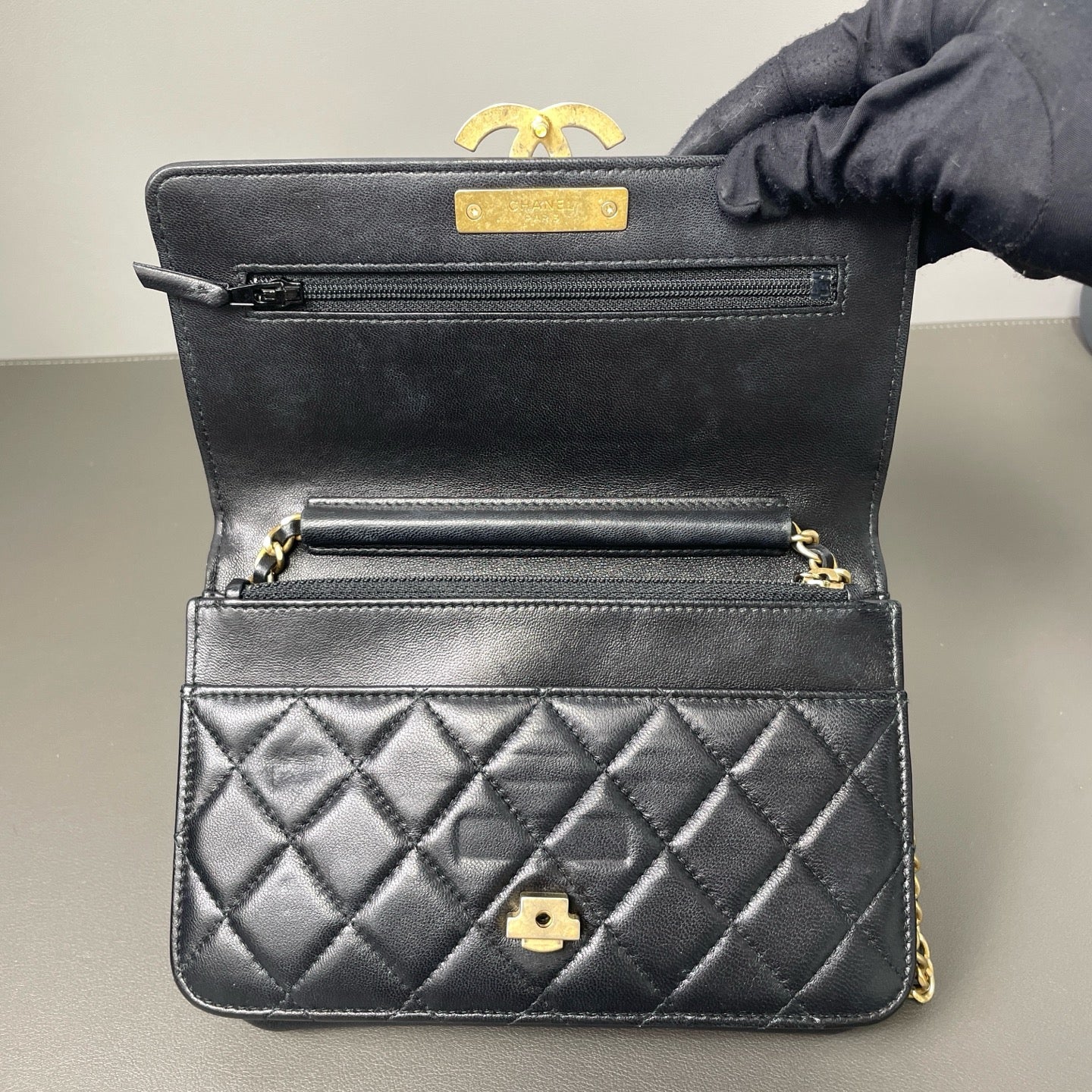 Chanel - Other - Leather - Black - (mini)