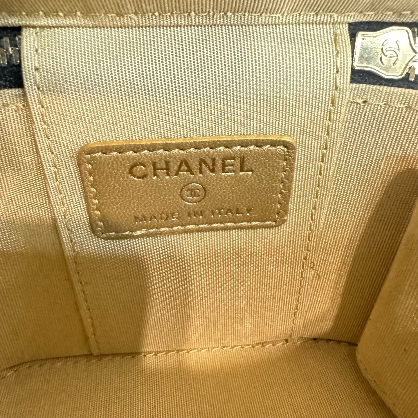 Chanel - Other - Leather - Black - (mini)