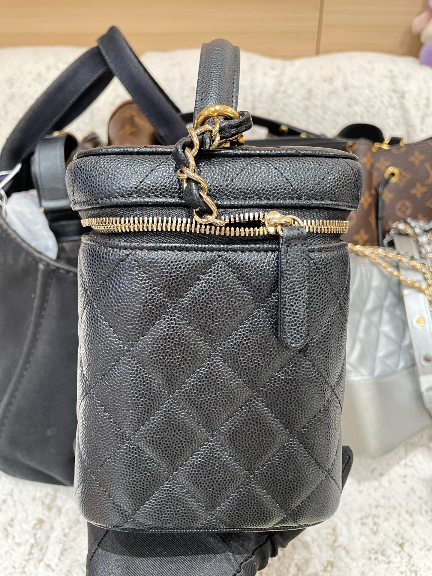 Chanel - Other - Leather - Black - (mini)