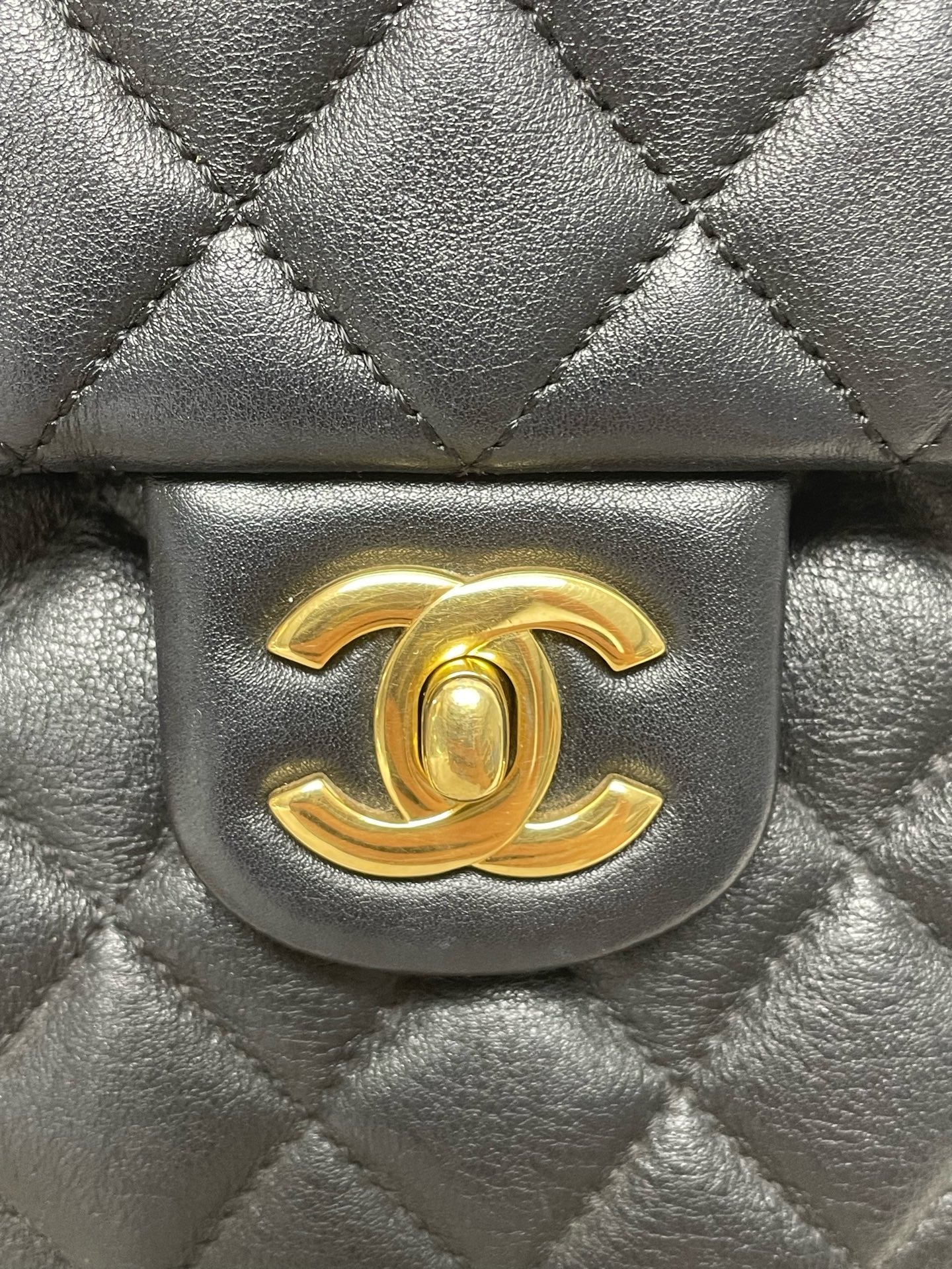Chanel - Other - Leather - Black - (mini)