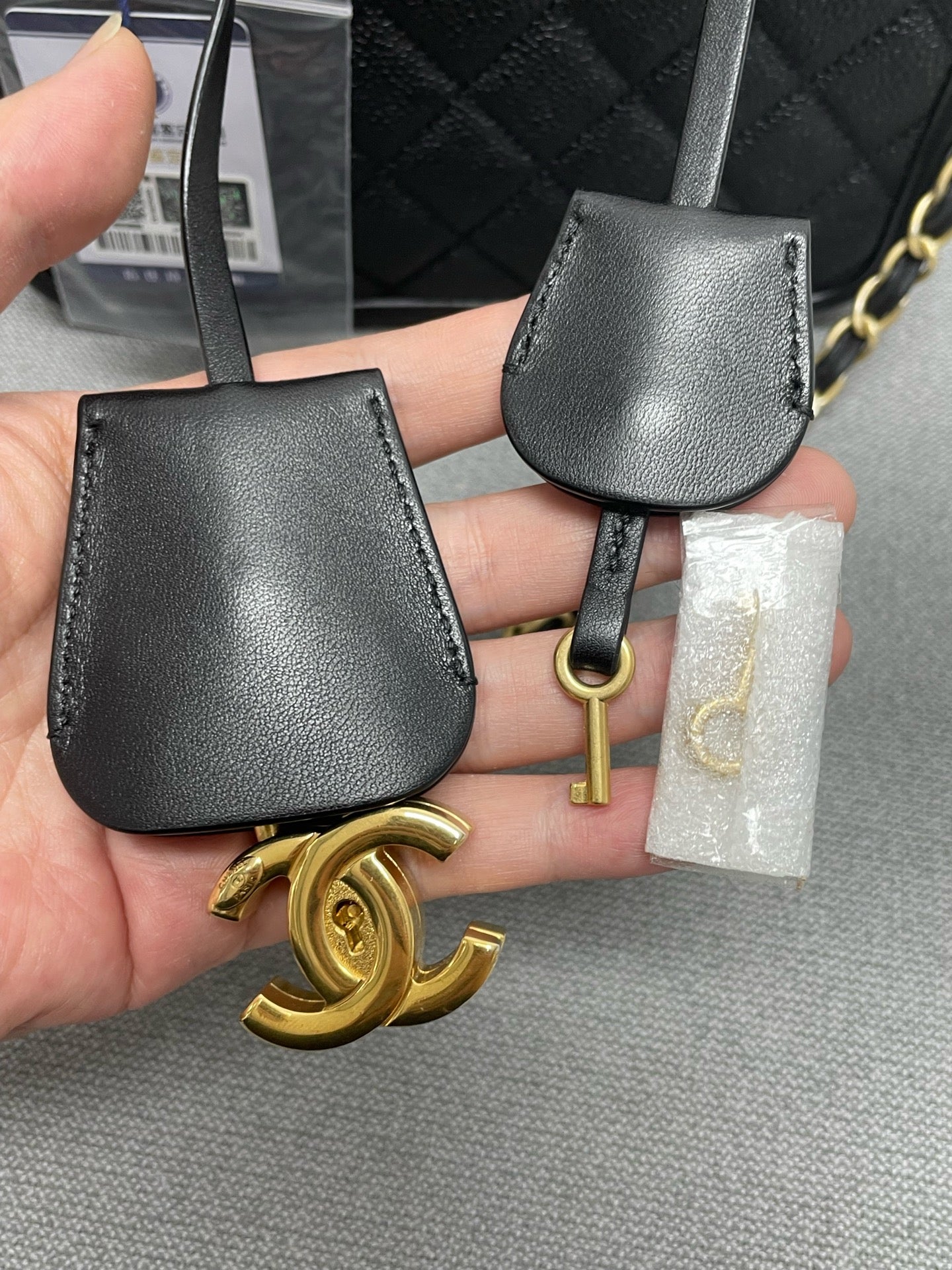 Chanel - Other - Leather - Black - (mini)