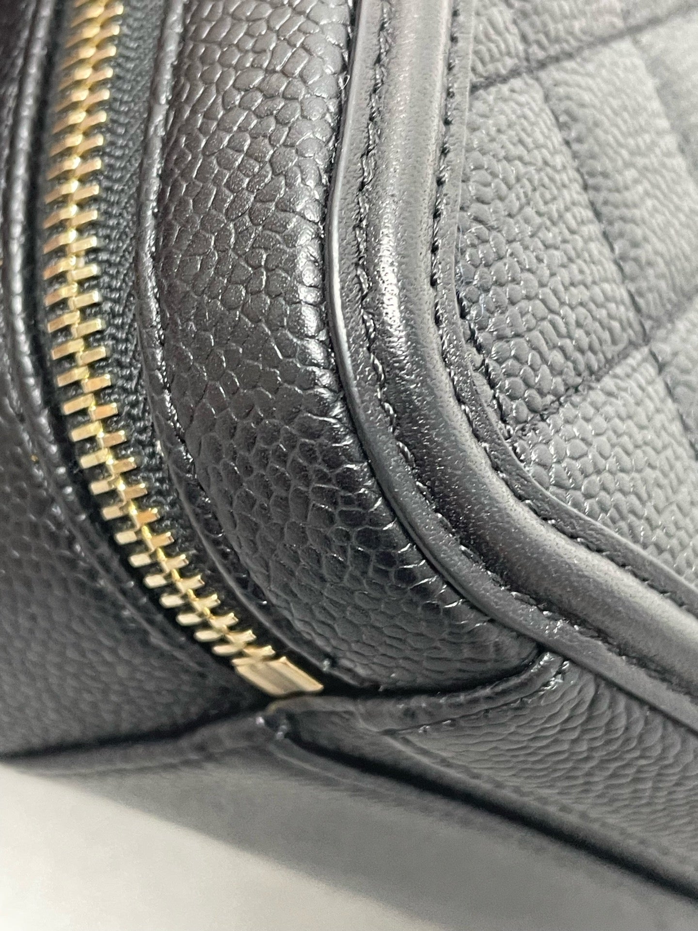 Chanel - Other - Leather - Black - (mini)