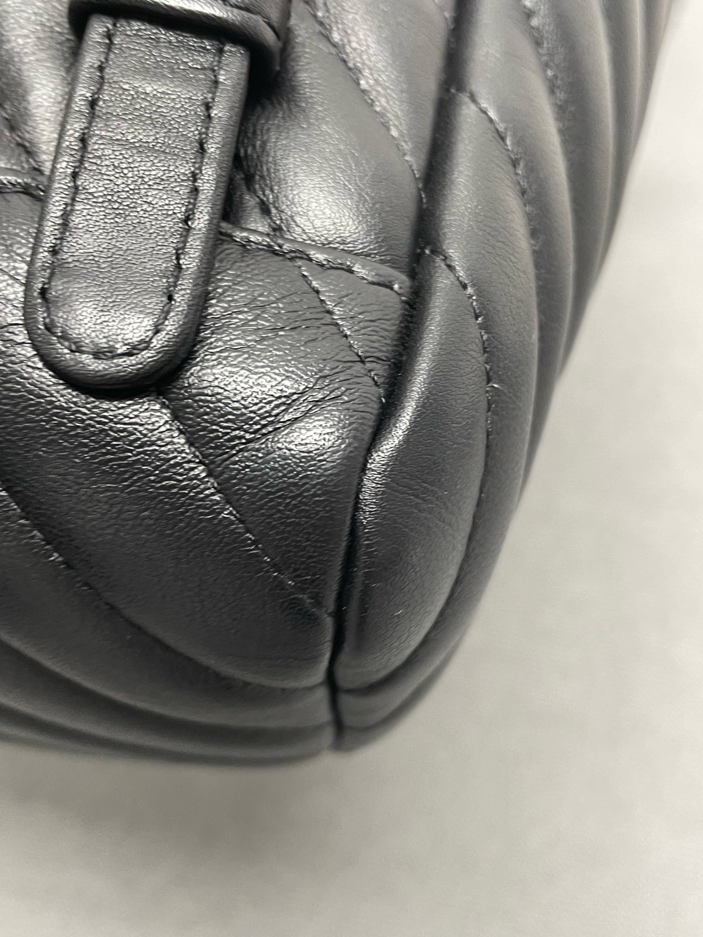 Chanel - Other - Leather - Black - (mini)
