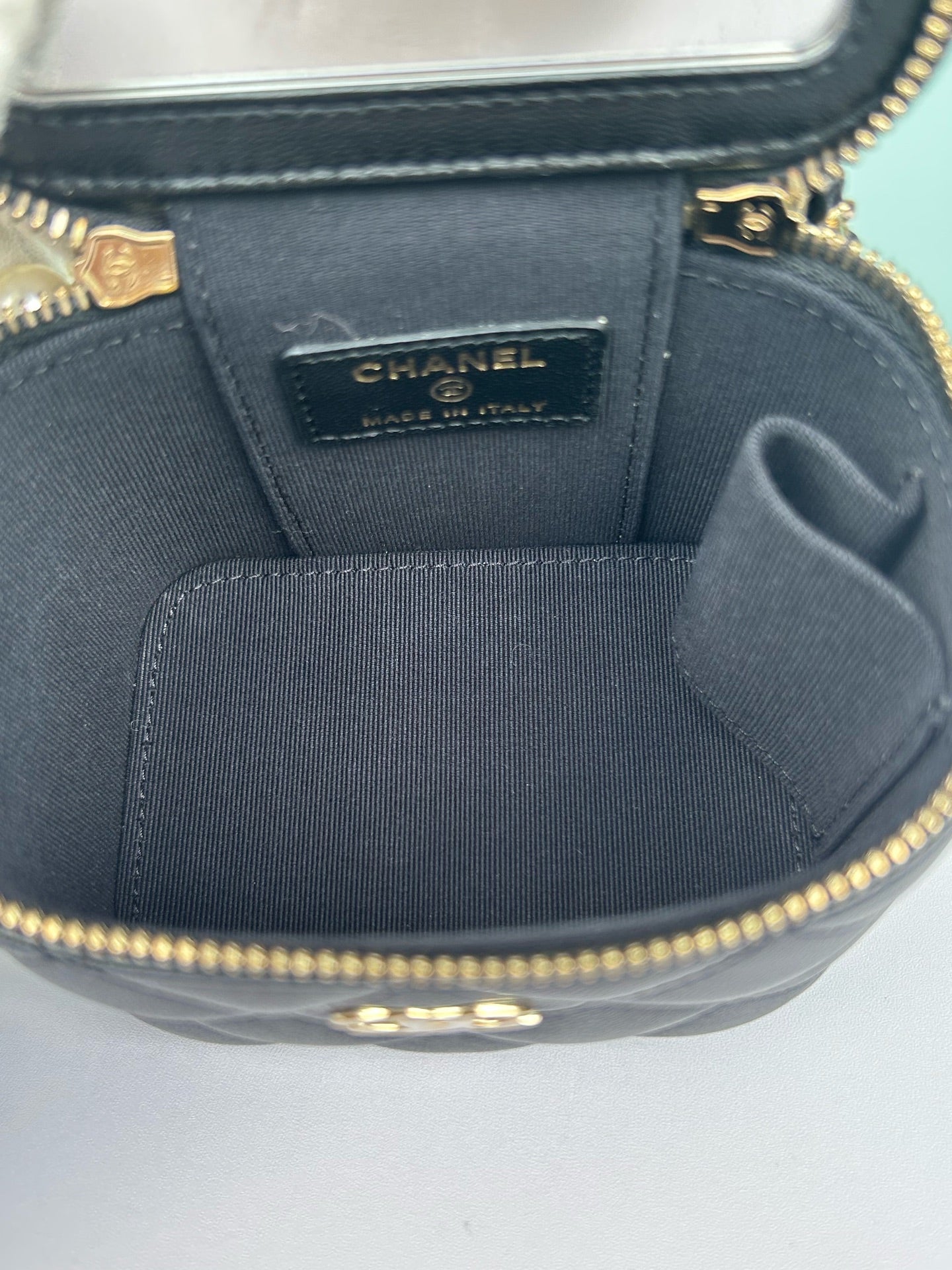 Chanel - Other - Leather - Black - (mini)
