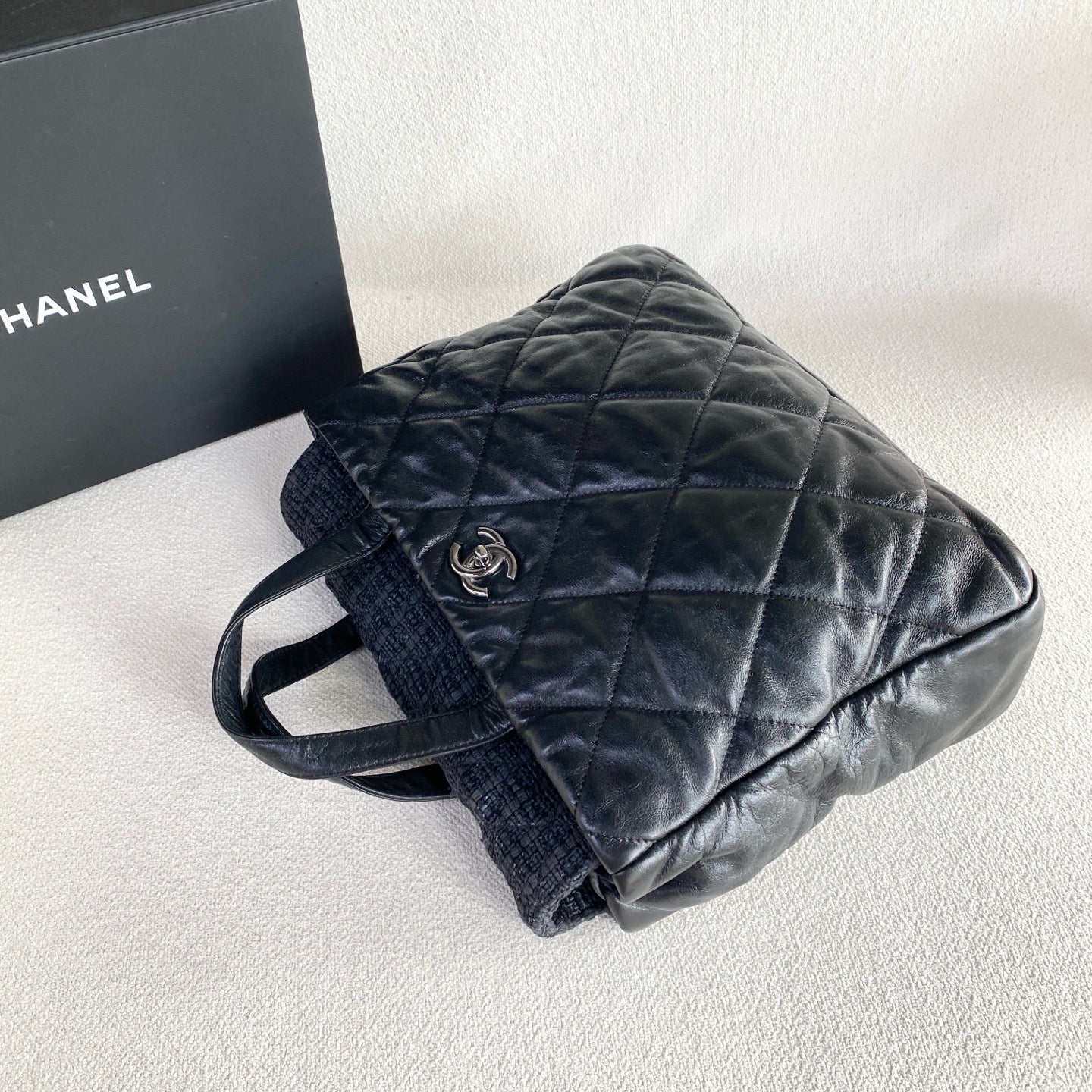 Chanel - Other - Leather - Black - (Other)