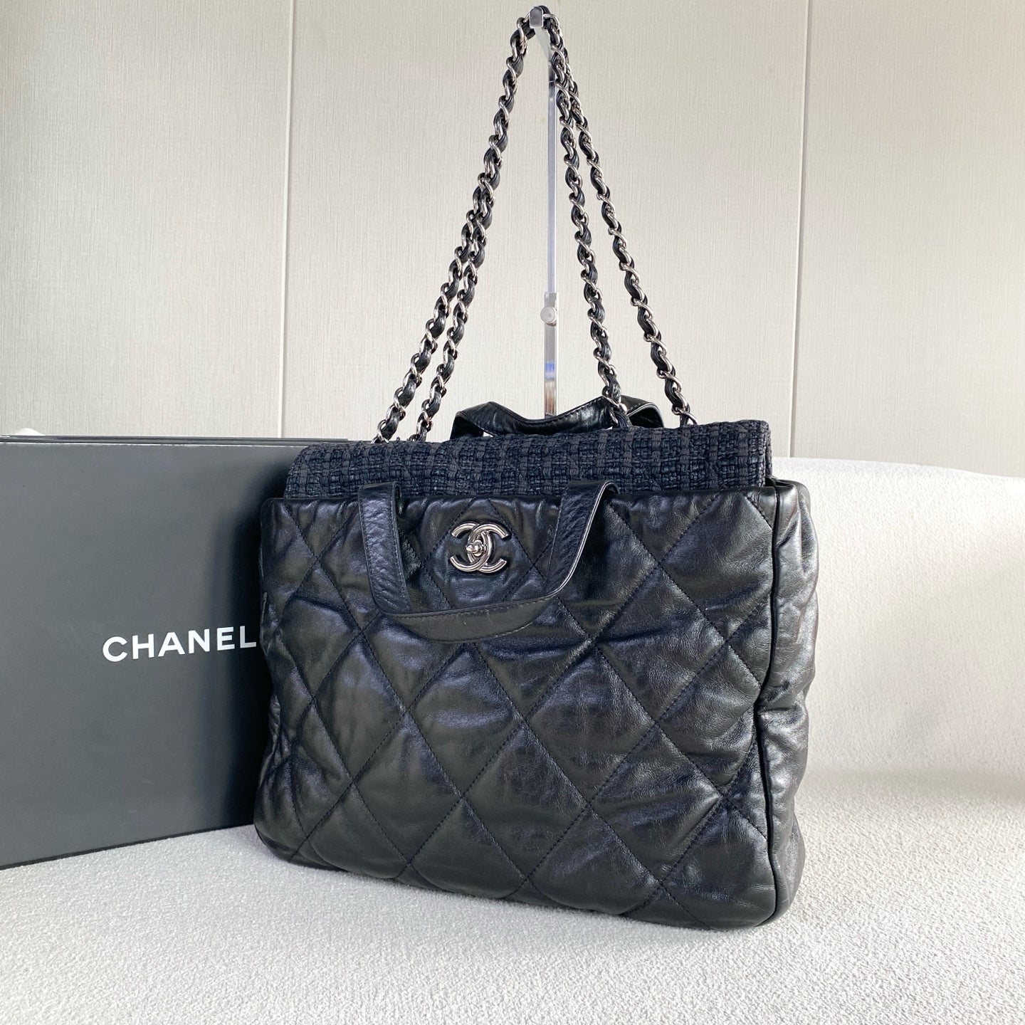Chanel - Other - Leather - Black - (Other)