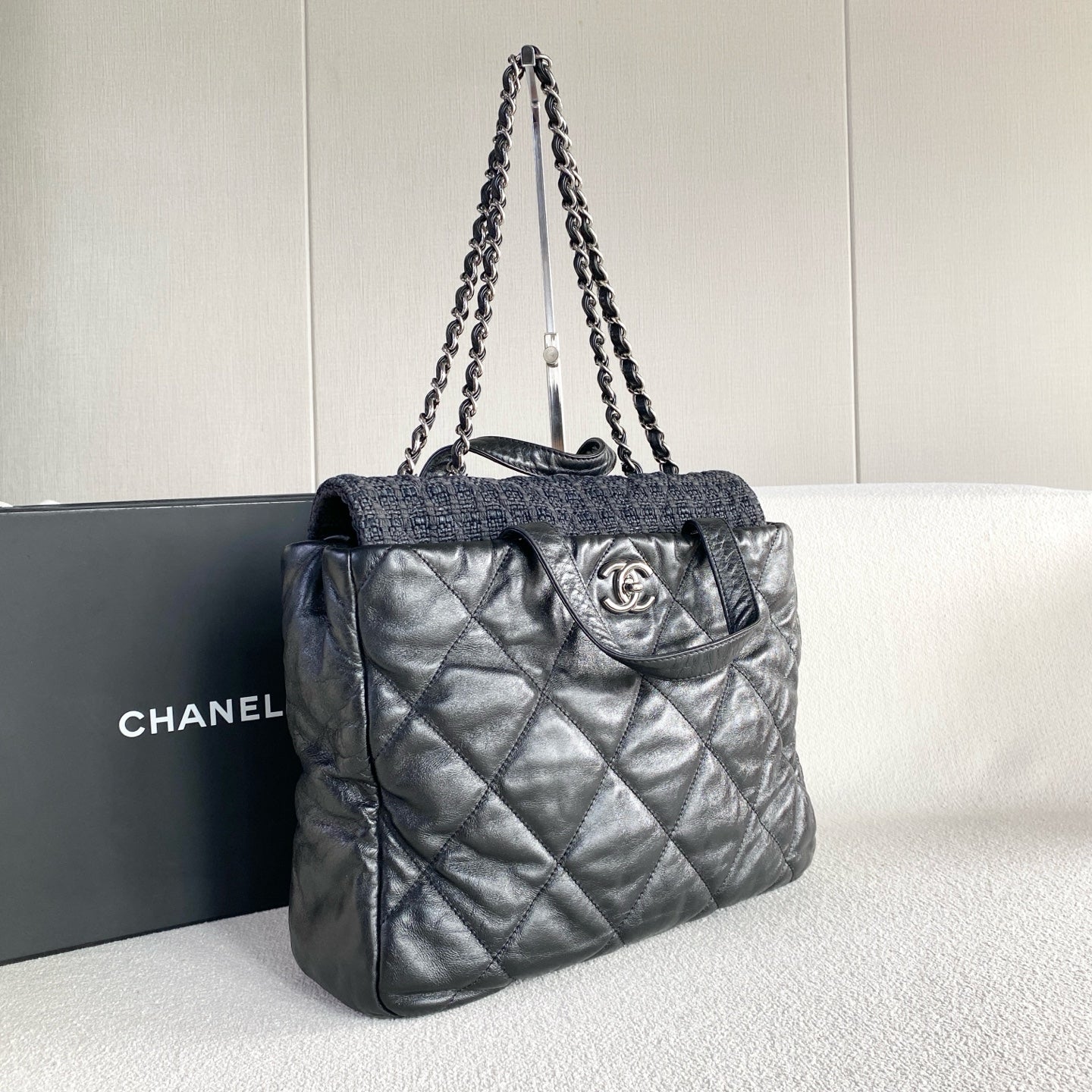 Chanel - Other - Leather - Black - (Other)