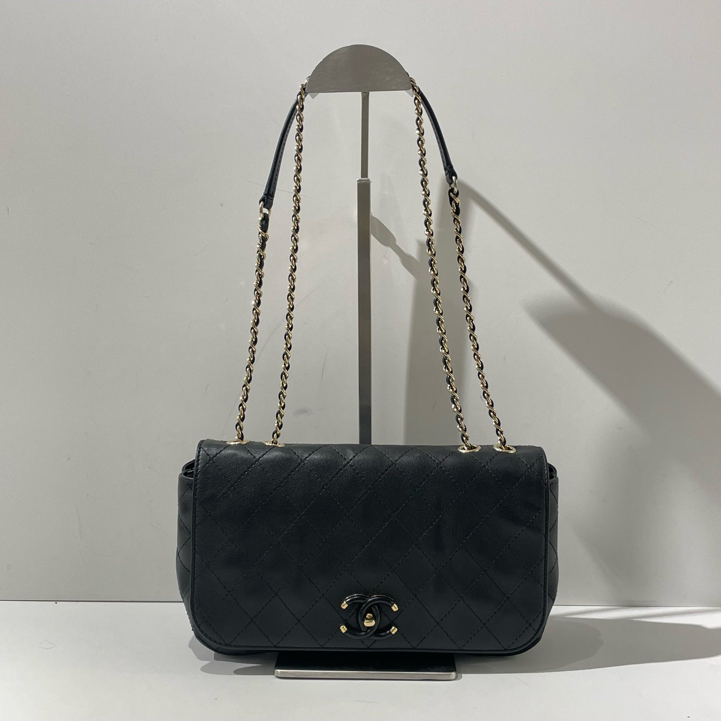 Chanel - Other - Leather - Black - (Small)