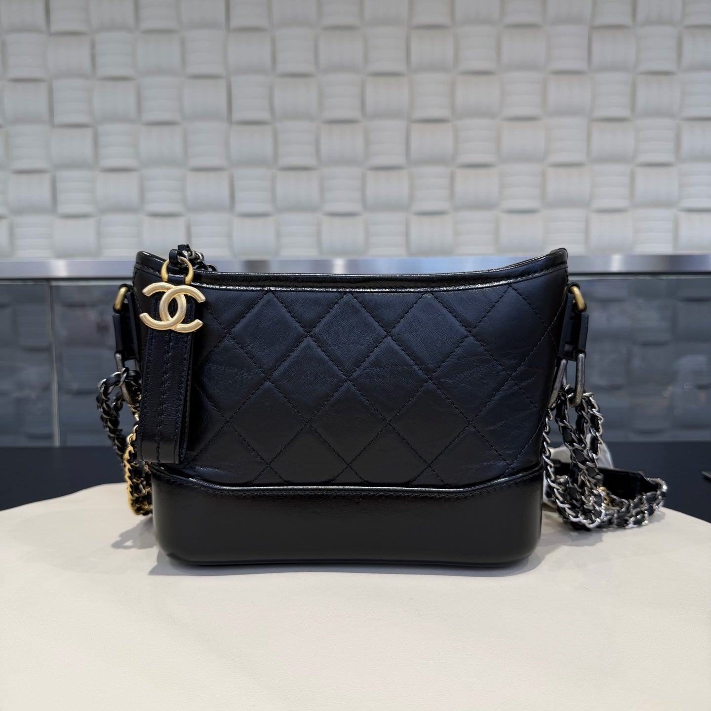 Chanel - Other - Leather - Black - (small)