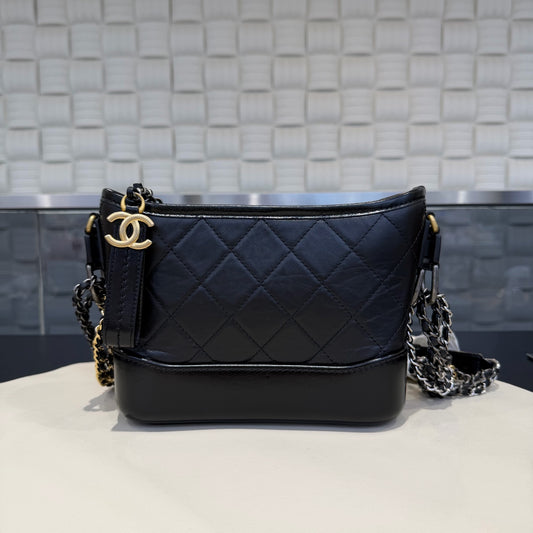 Chanel - Other - Leather - Black - (small)