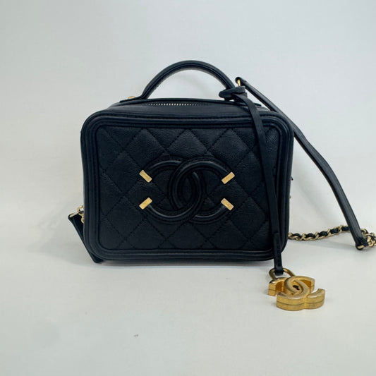 Chanel - Other - Leather - Black - (small)