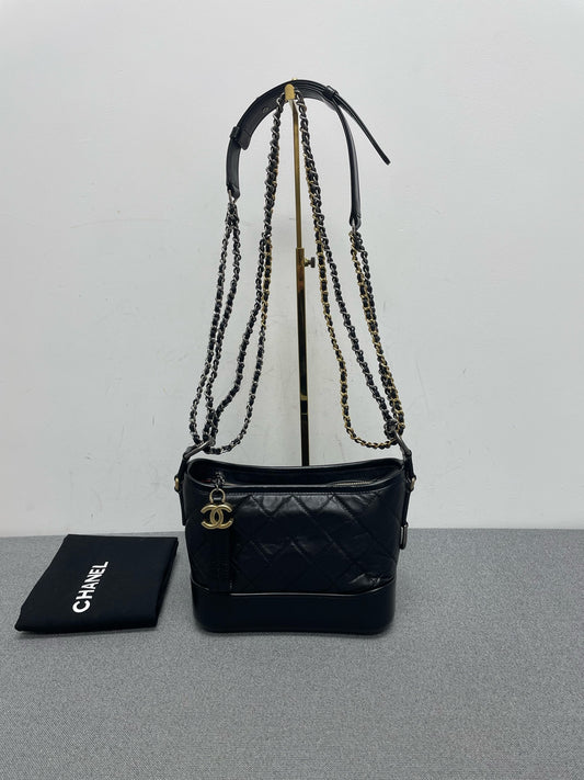 Chanel - Other - Leather - Black - (small)