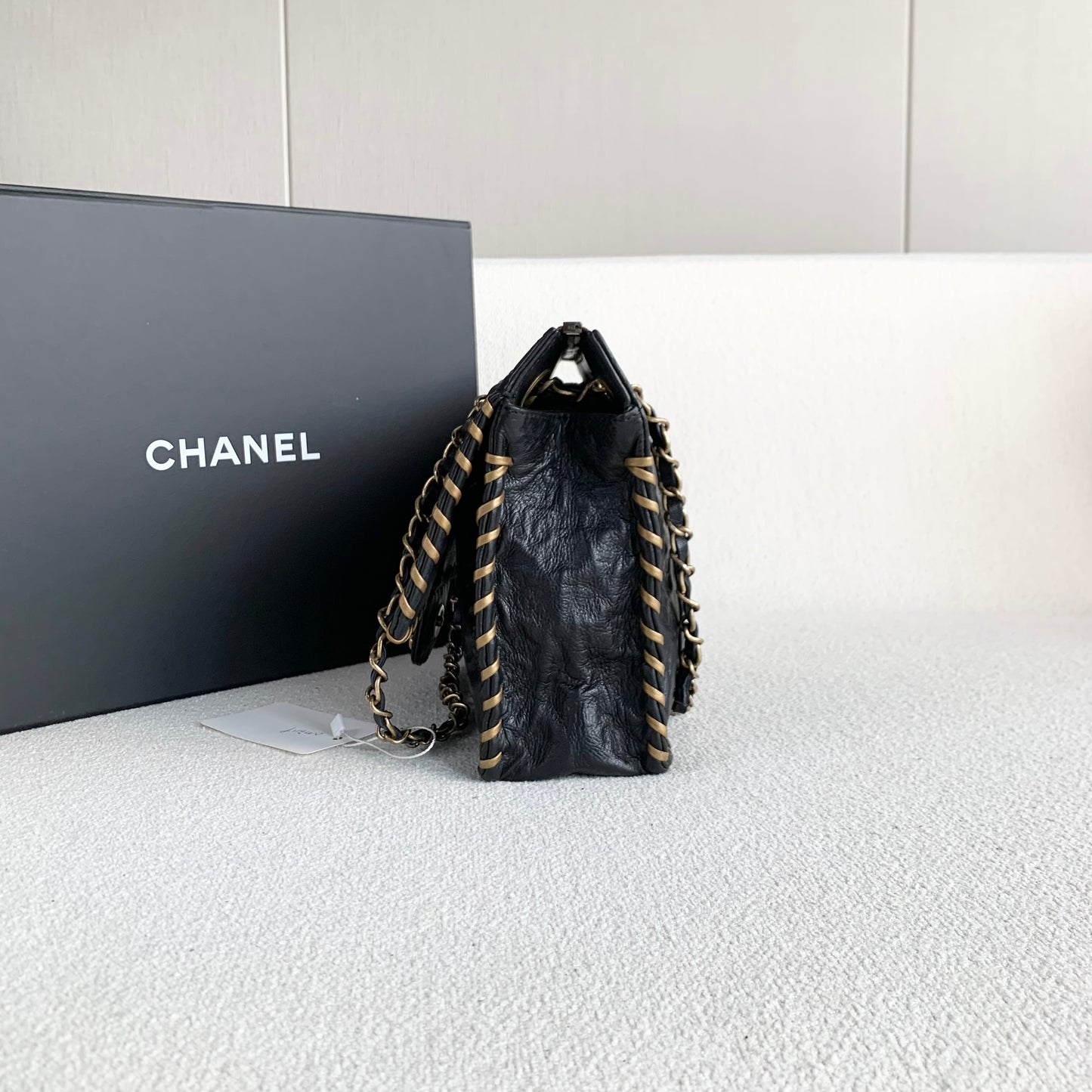 Chanel - Other - Leather - Black - (small)