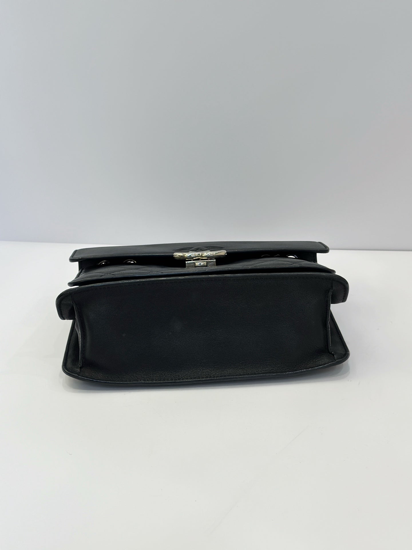 Chanel - Other - Leather - Black - (Small)