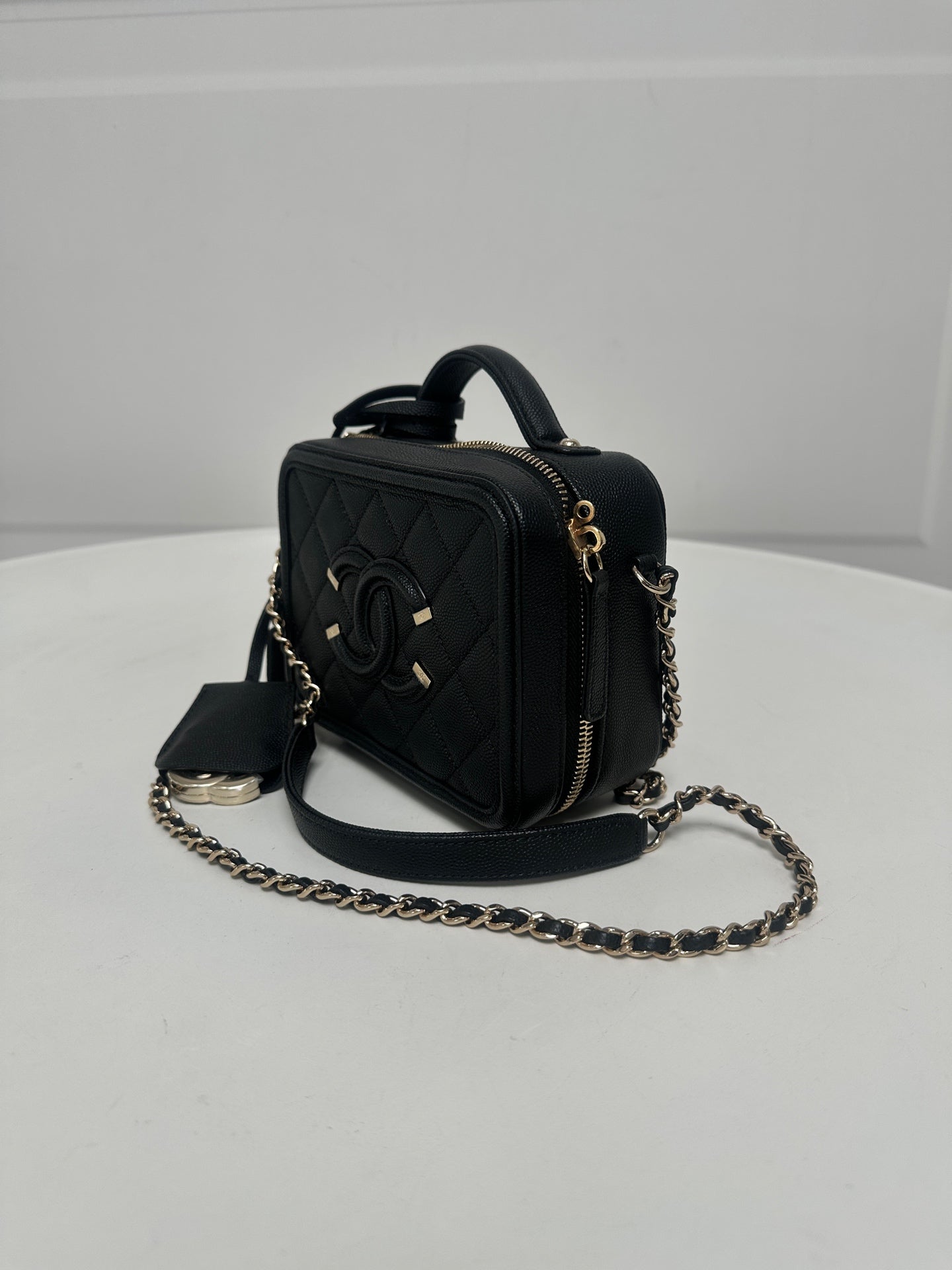 Chanel - Other - Leather - Black - (small)