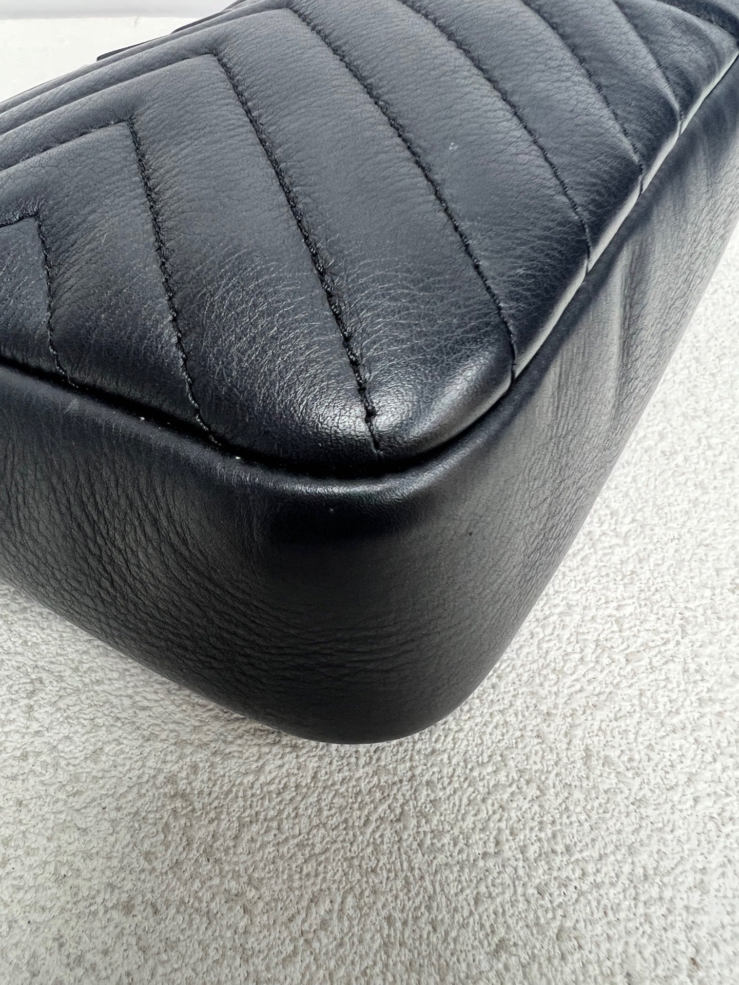 Chanel - Other - Leather - Black - (small)