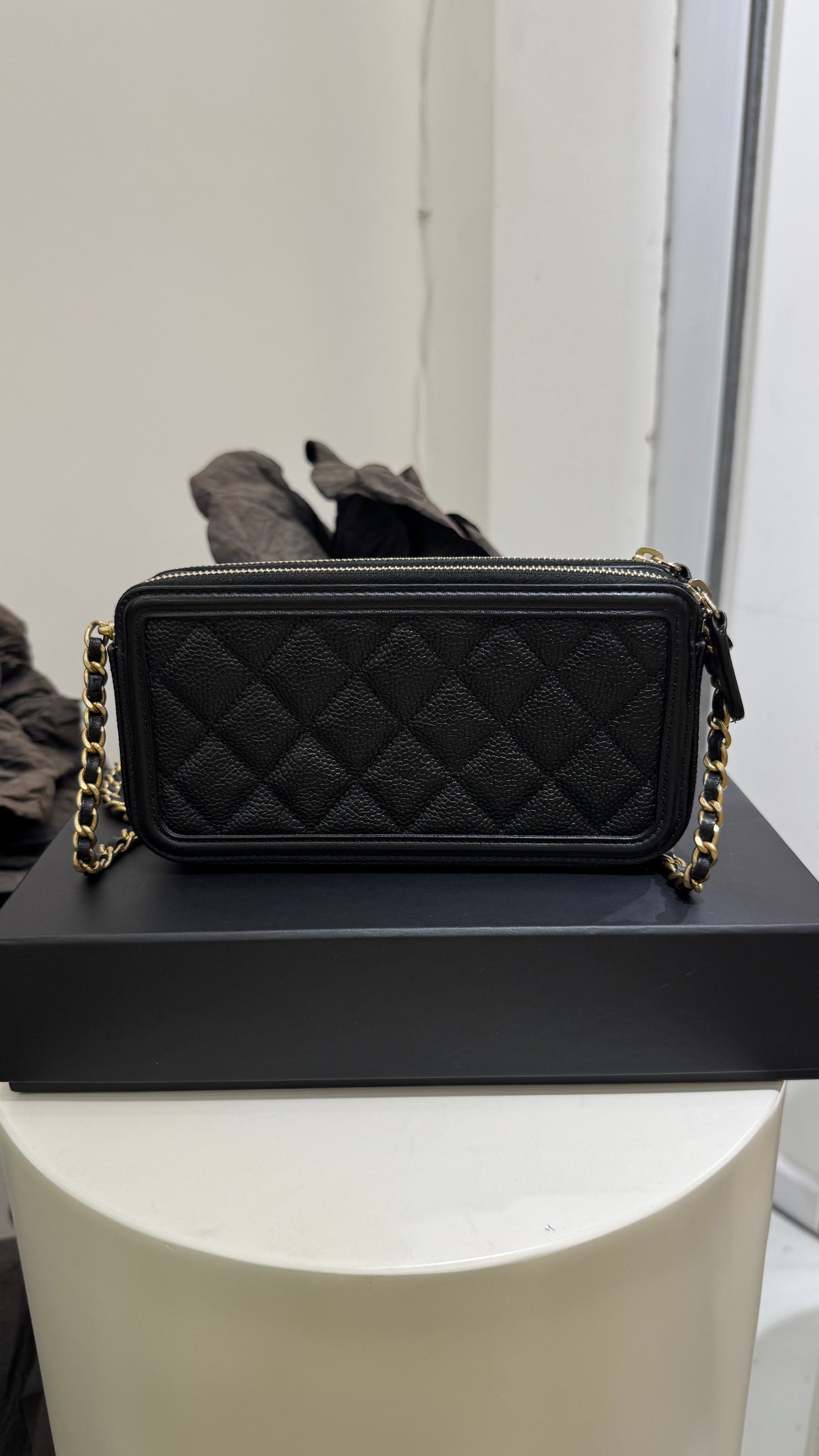 Chanel - Other - Leather - Black - (small)