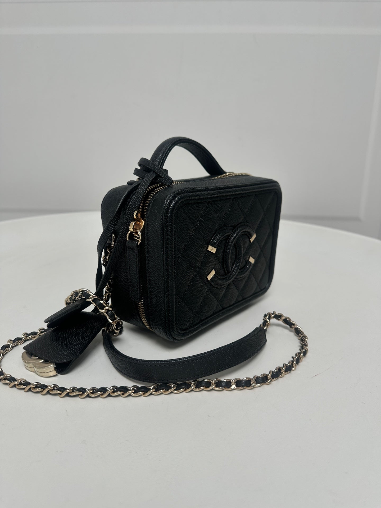Chanel - Other - Leather - Black - (small)