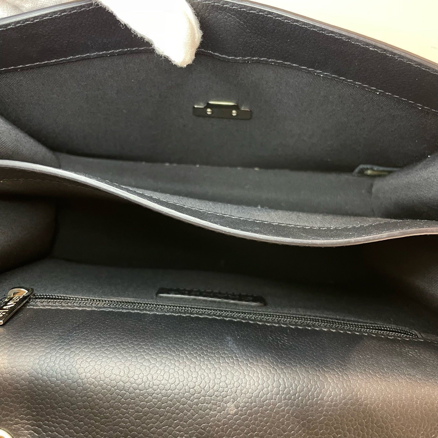 Chanel - Other - Leather - Black - (small)