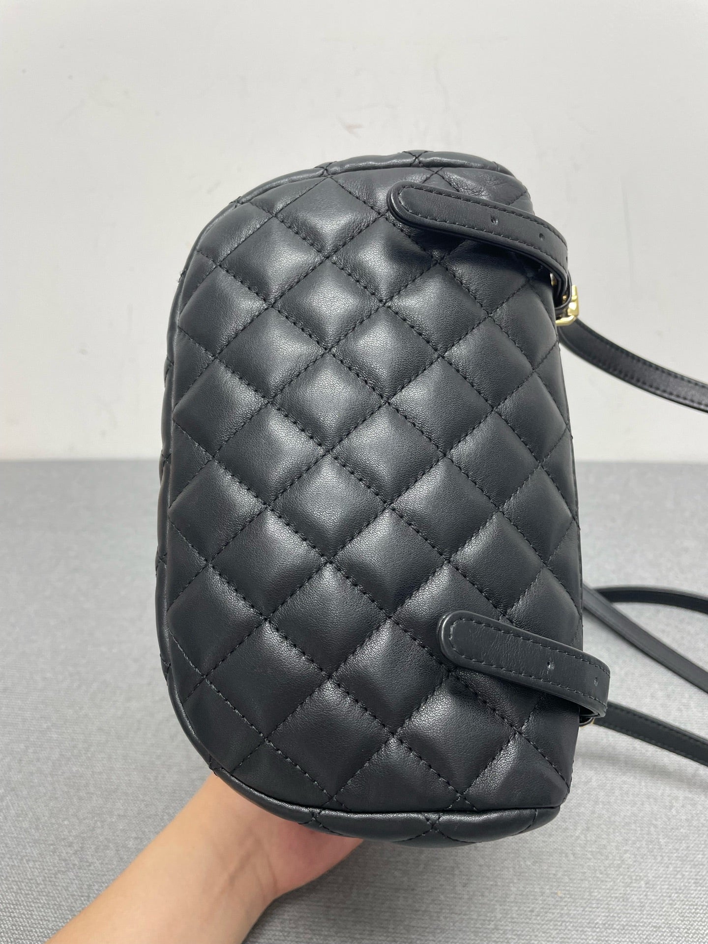 Chanel - Other - Leather - Black - (small)