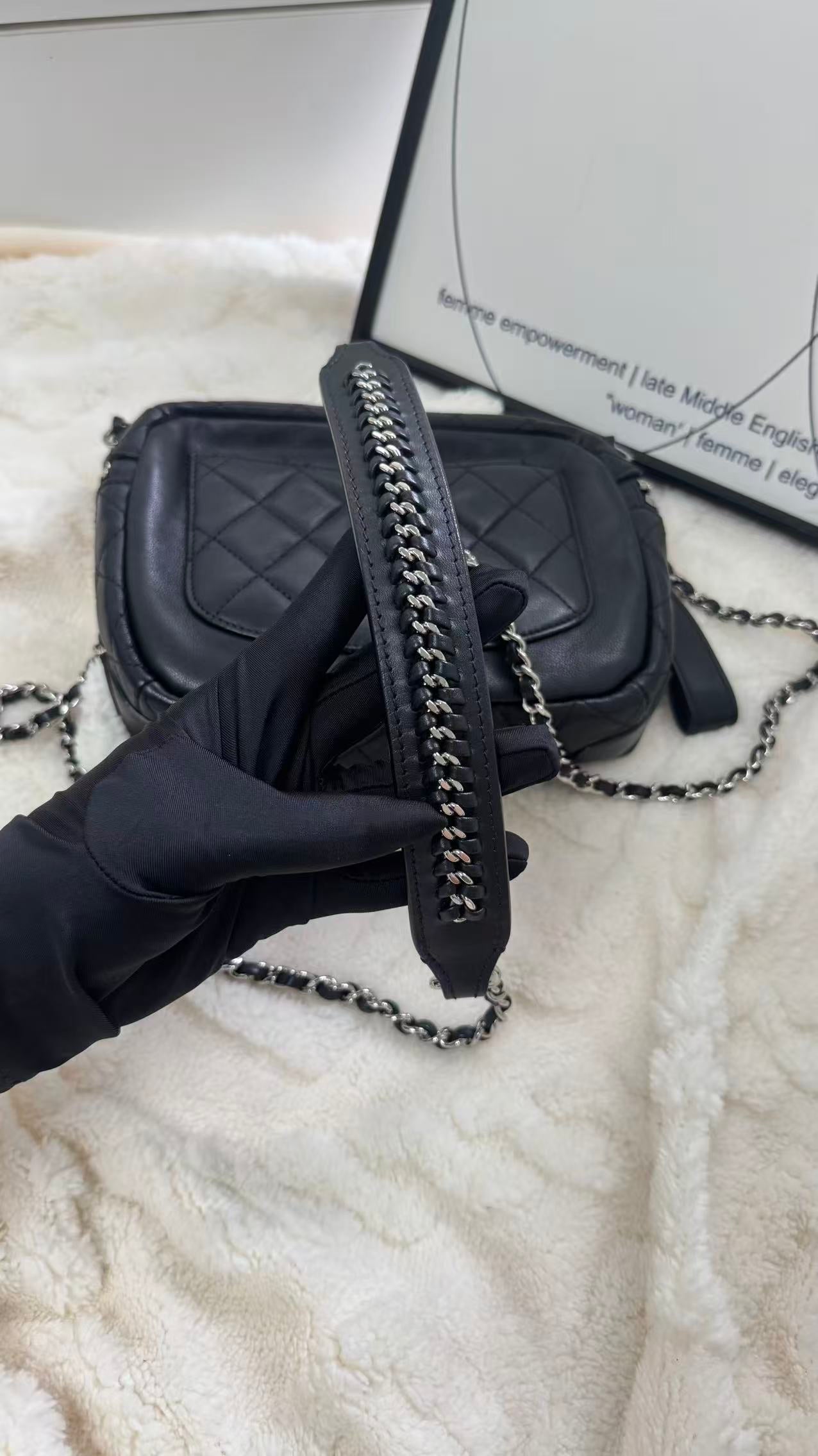 Chanel - Other - Leather - Black - (small)