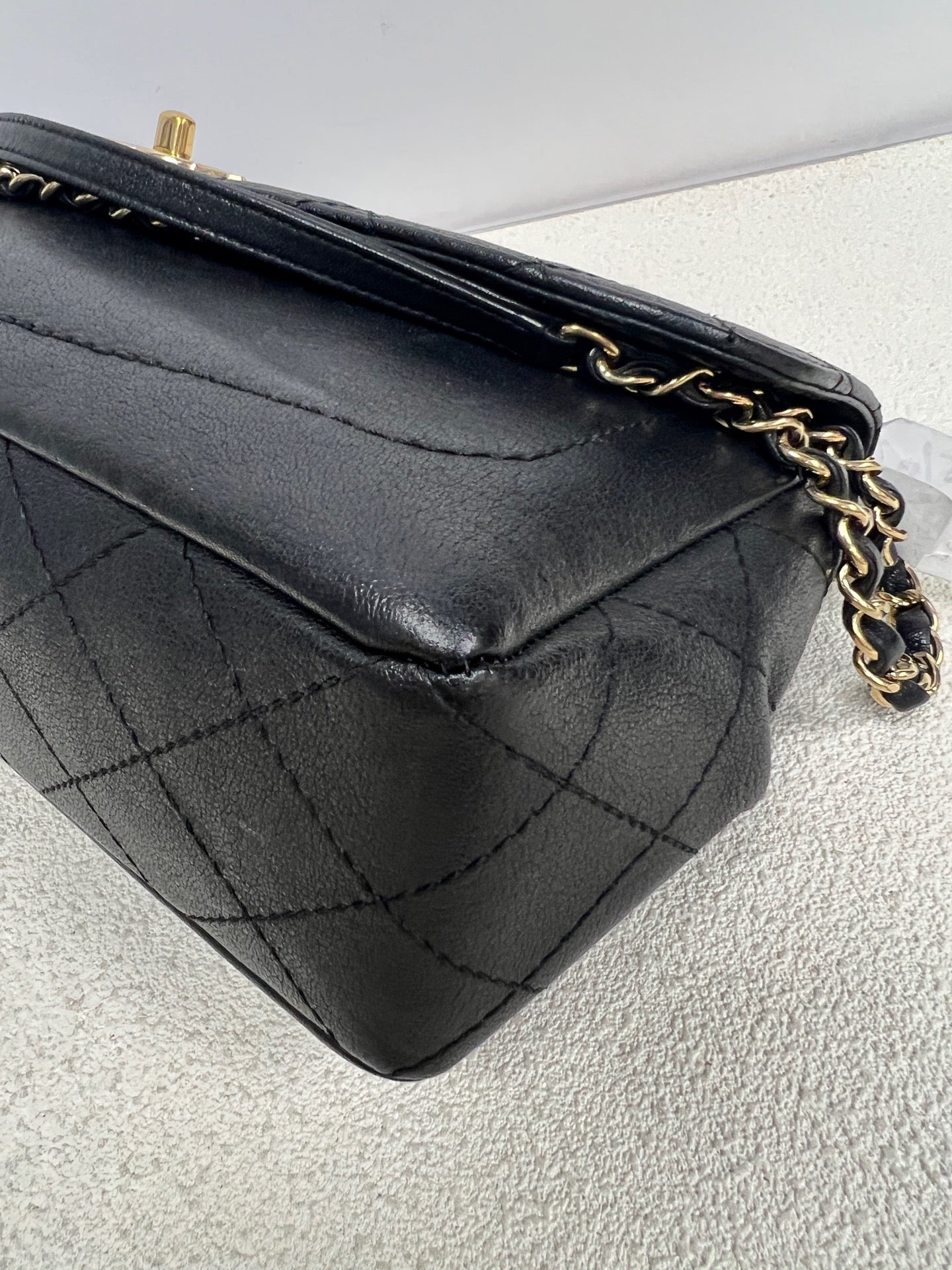 Chanel - Other - Leather - Black - (small)