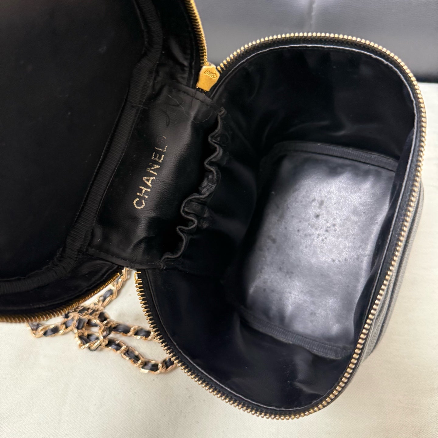 Chanel - Other - Leather - Black - (small)