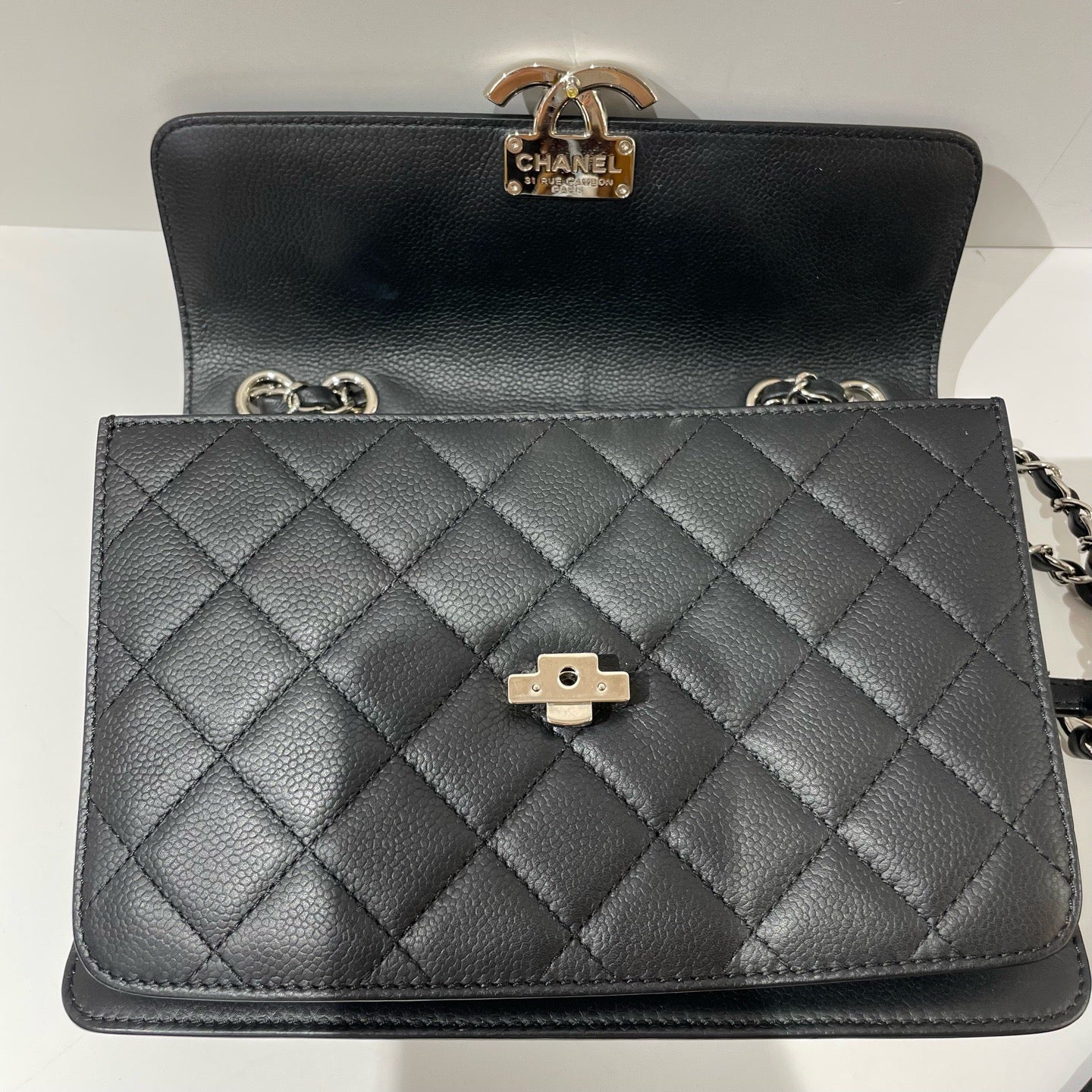 Chanel - Other - Leather - Black - (small)