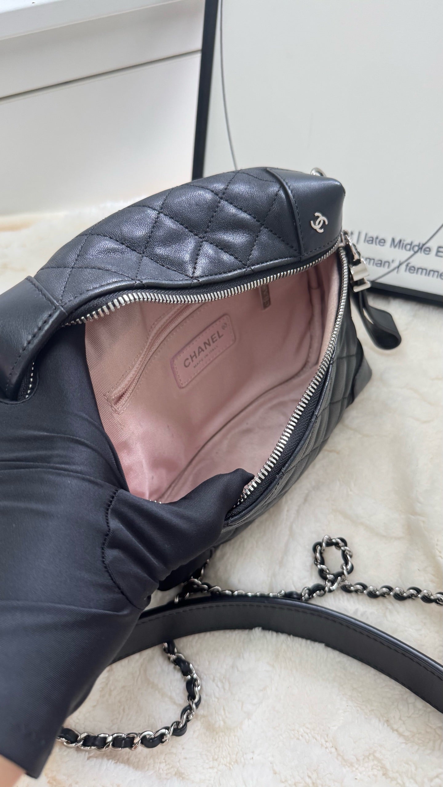 Chanel - Other - Leather - Black - (small)