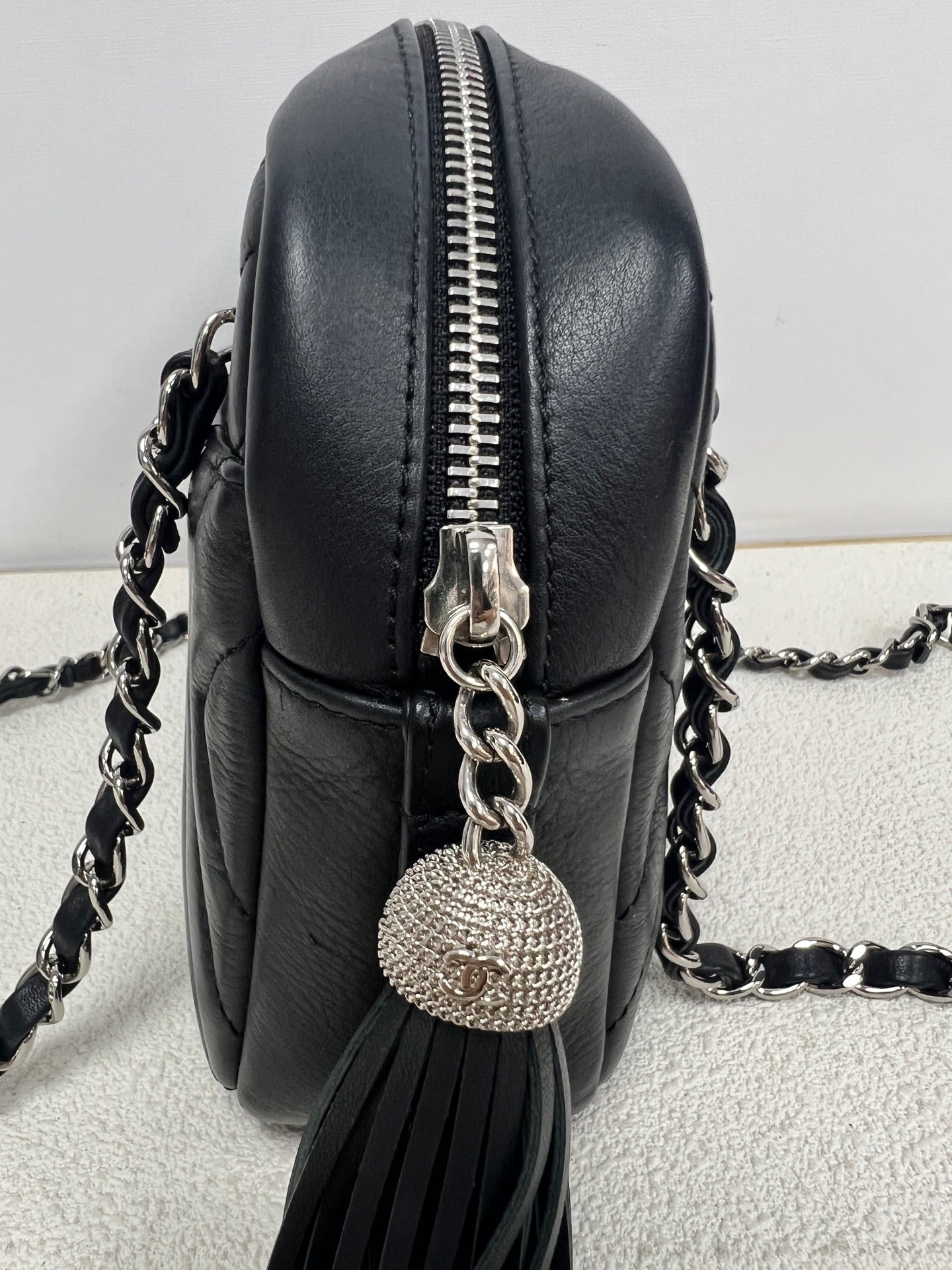 Chanel - Other - Leather - Black - (small)