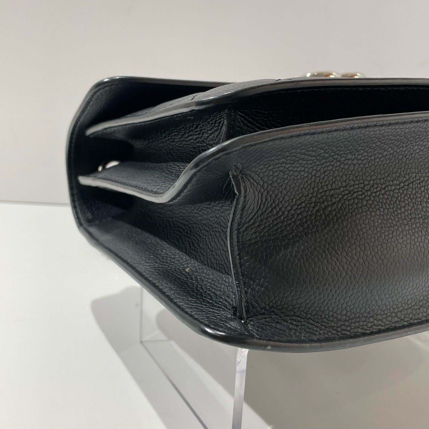 Chanel - Other - Leather - Black - (small)