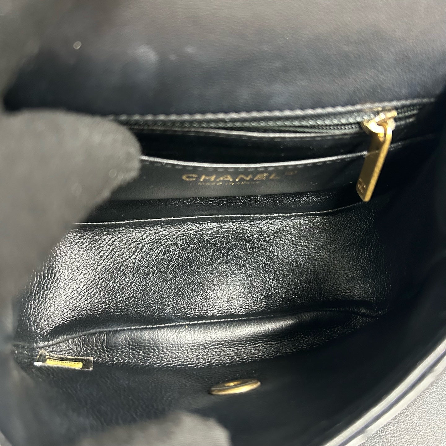 Chanel - Other - Leather - Black - (small)