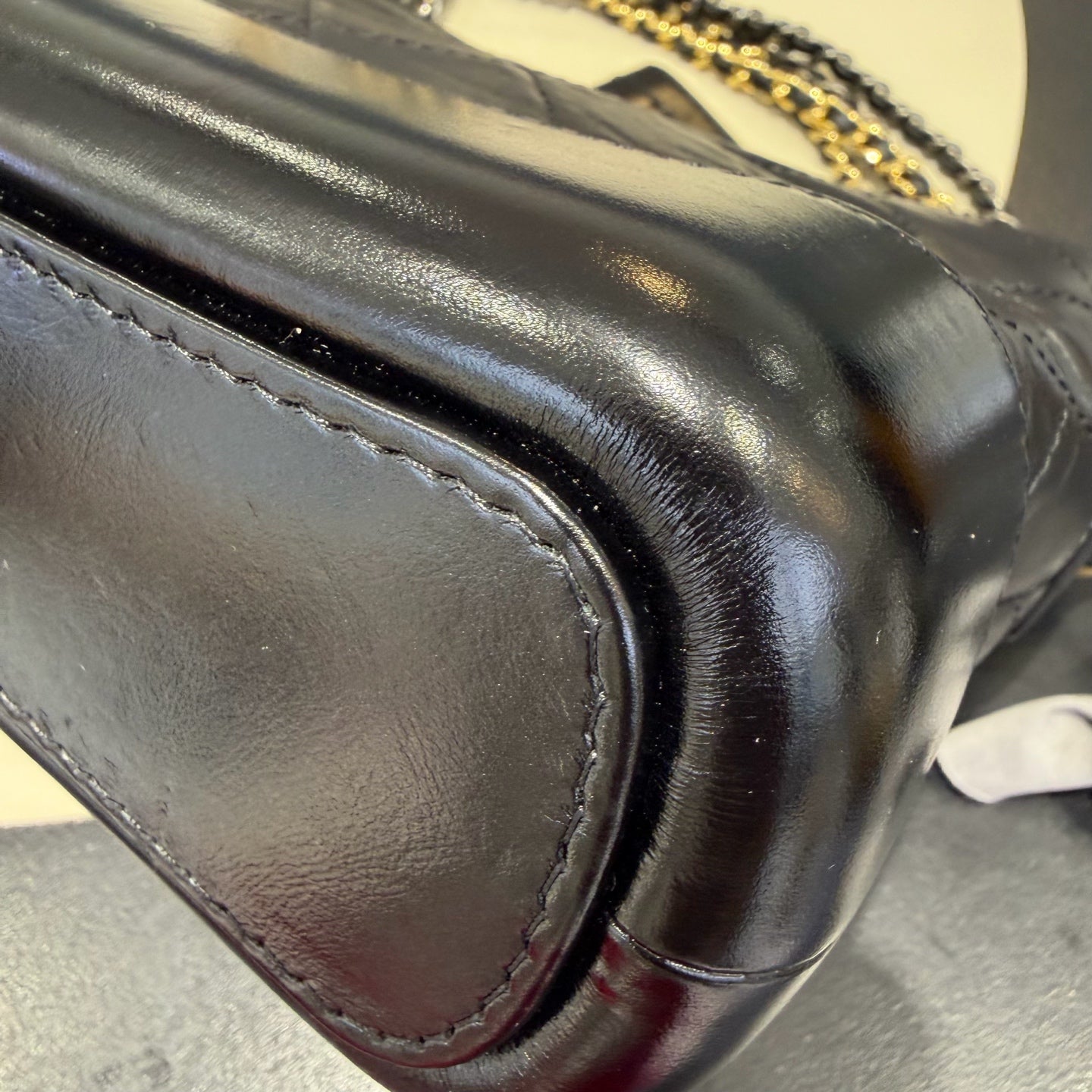 Chanel - Other - Leather - Black - (small)