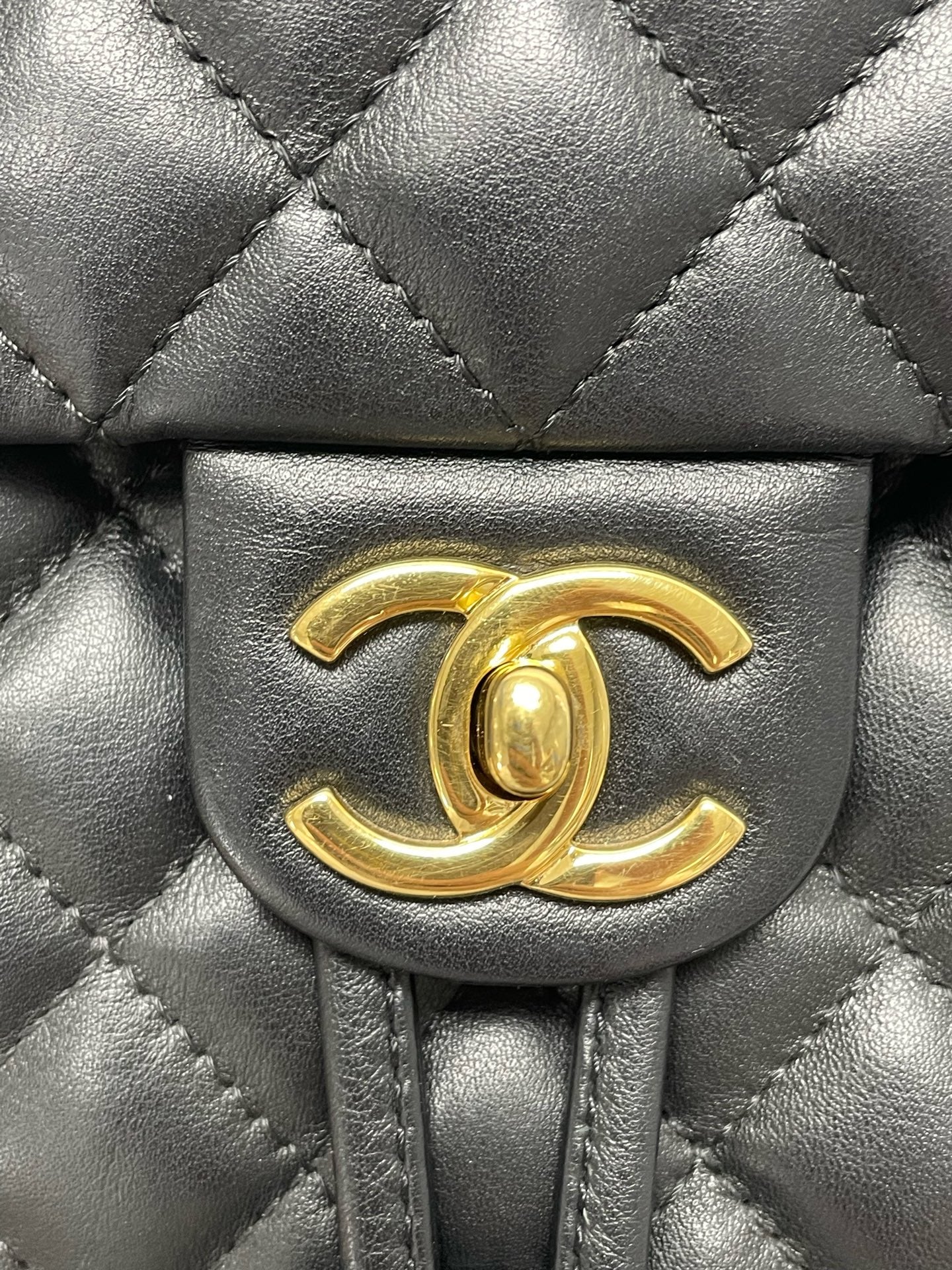 Chanel - Other - Leather - Black - (small)