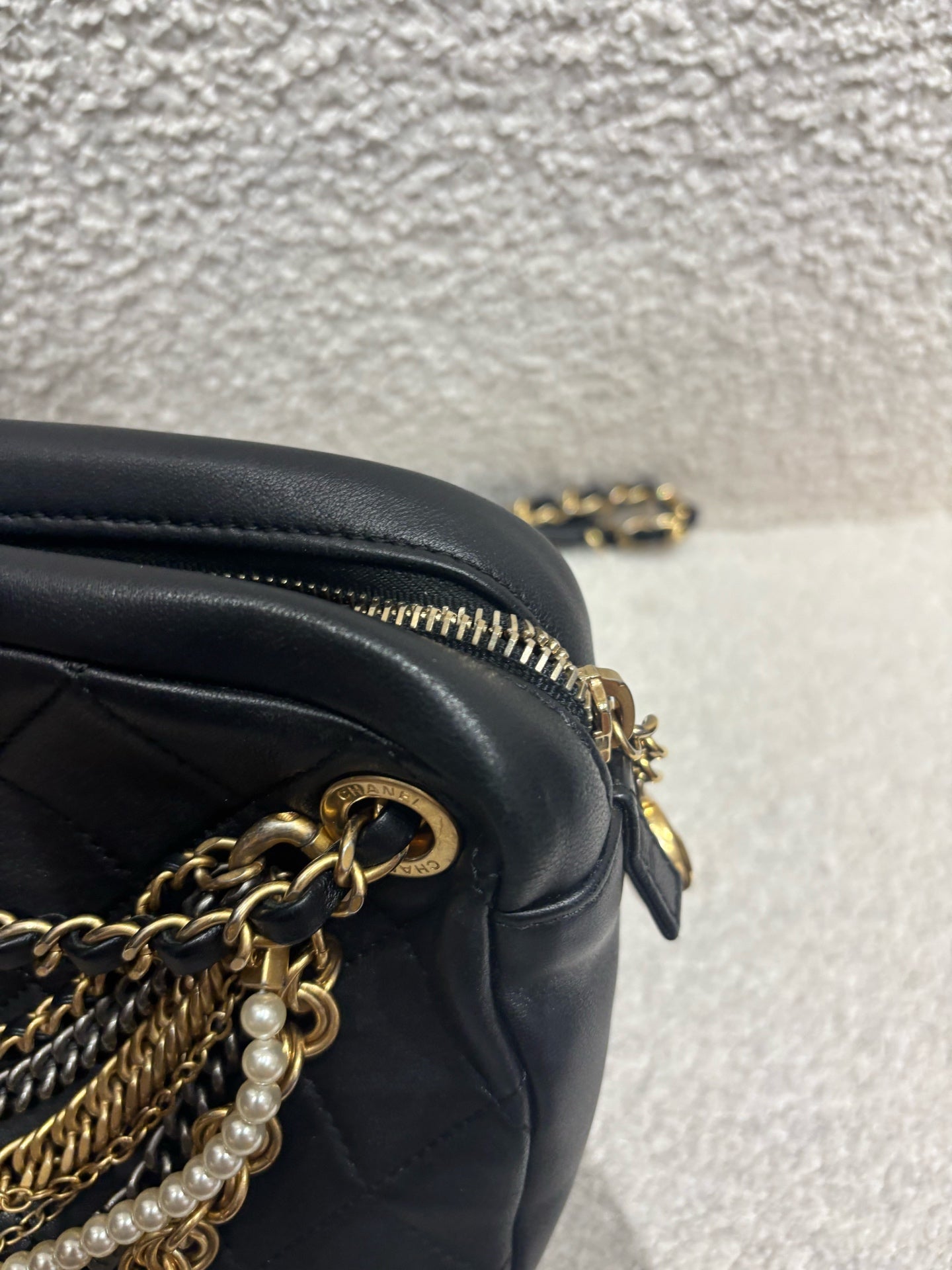 Chanel - Other - Leather - Black - (small)