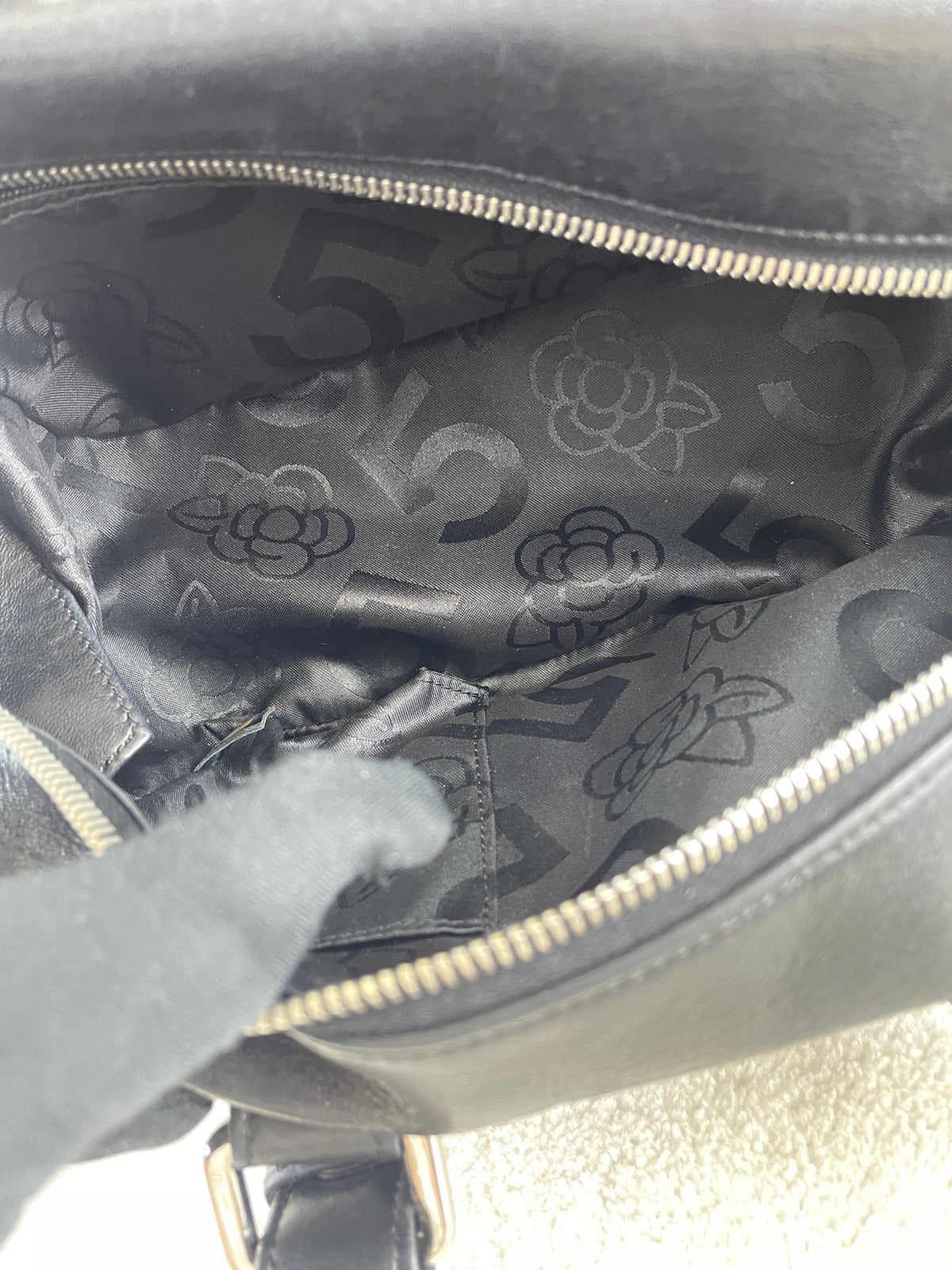 Chanel - Other - Leather - Black - (Small)