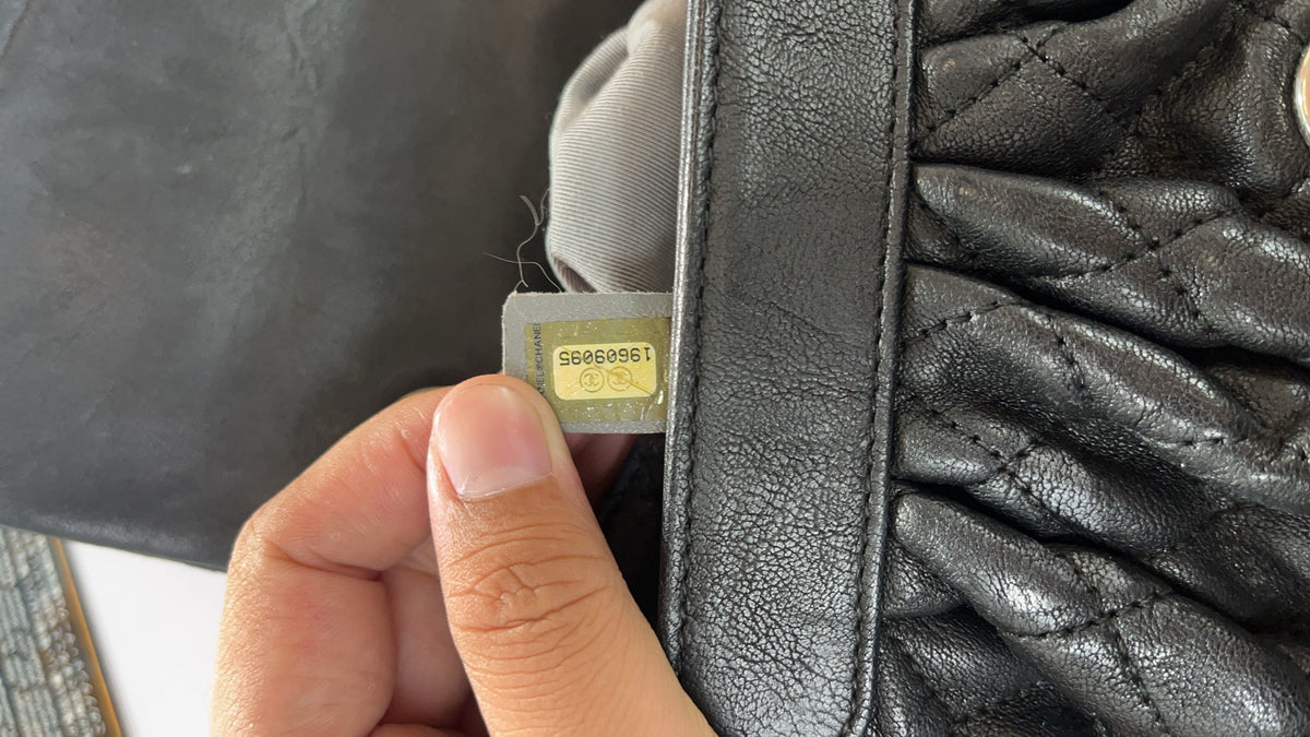 Chanel - Other - Leather - Black - (small)