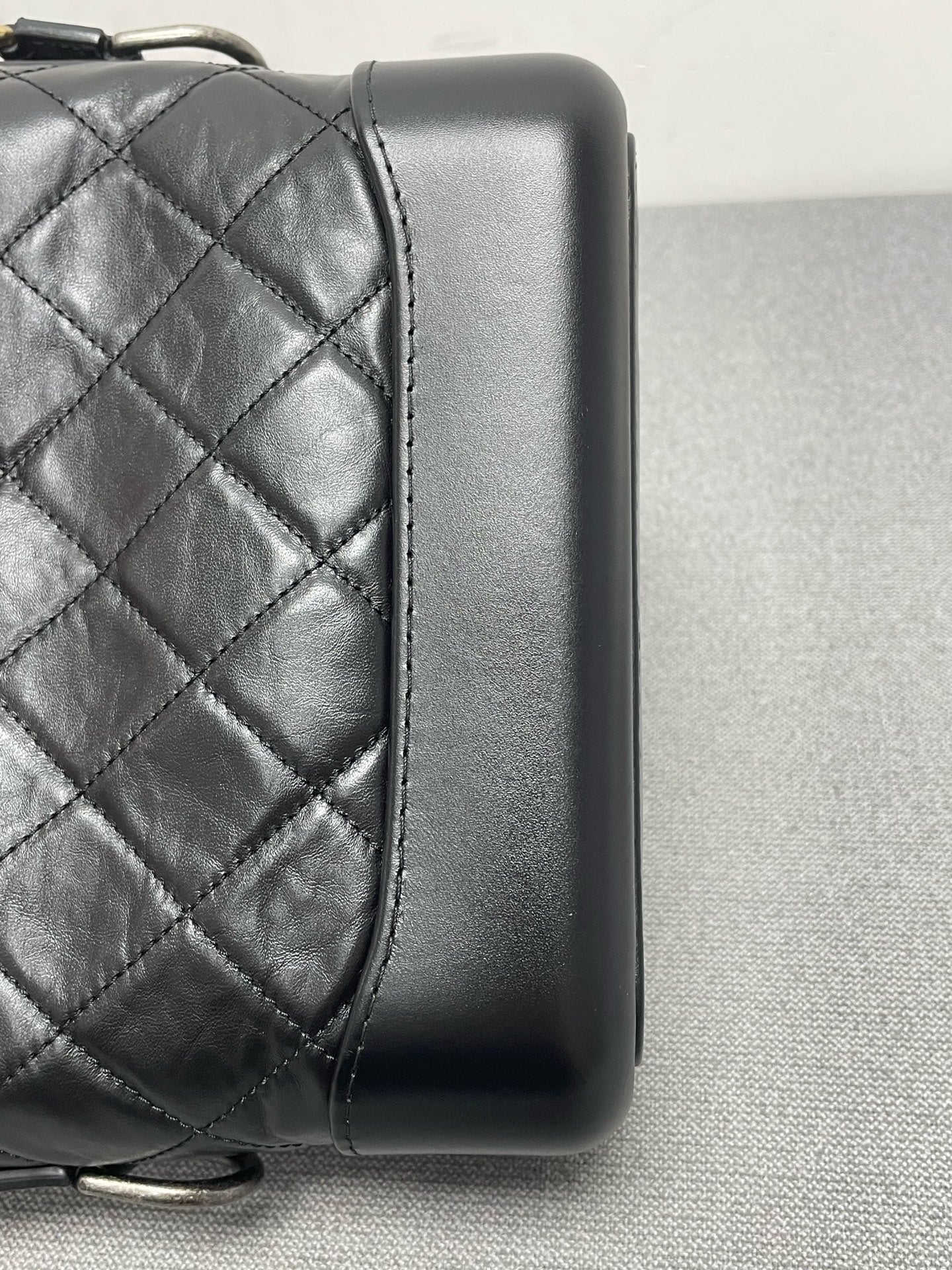 Chanel - Other - Leather - Black - (small)