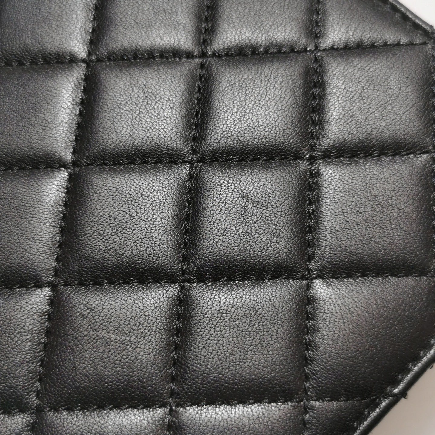 Chanel - Other - Leather - Black - (small)