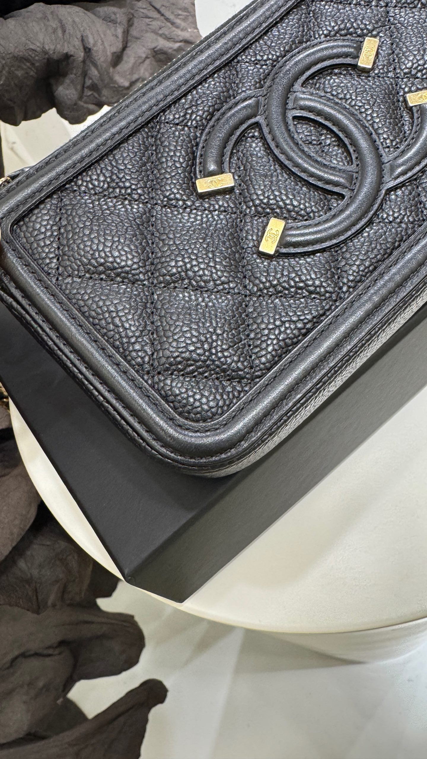 Chanel - Other - Leather - Black - (small)