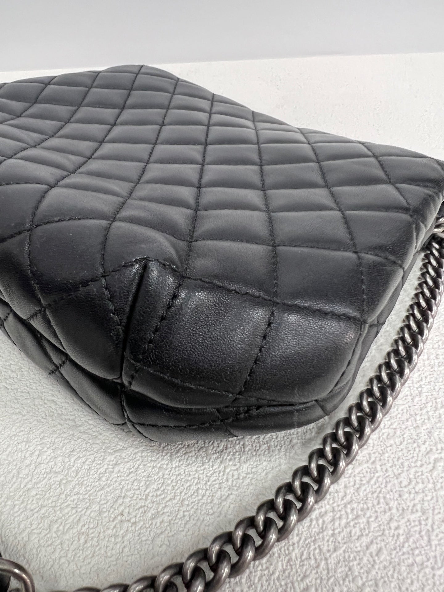 Chanel - Other - Leather - Black - (small)