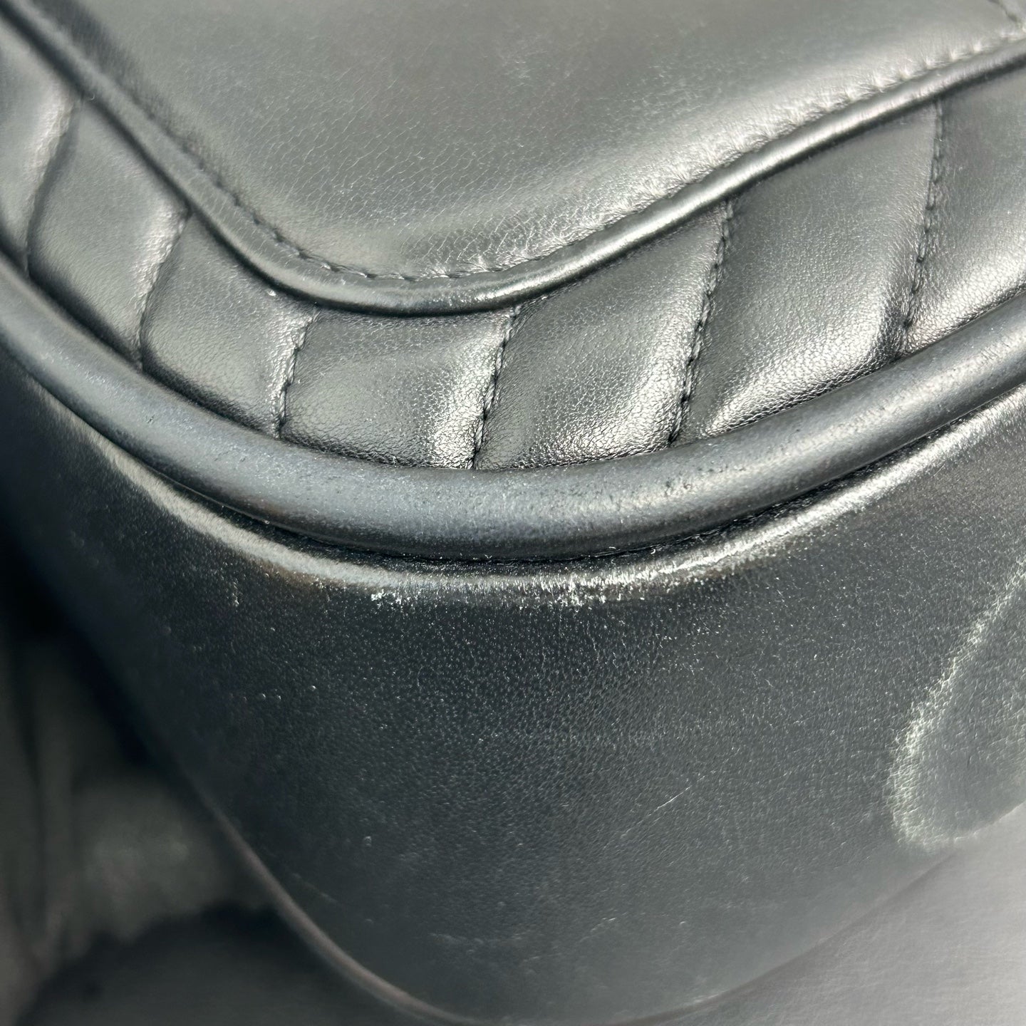 Chanel - Other - Leather - Black - (small)
