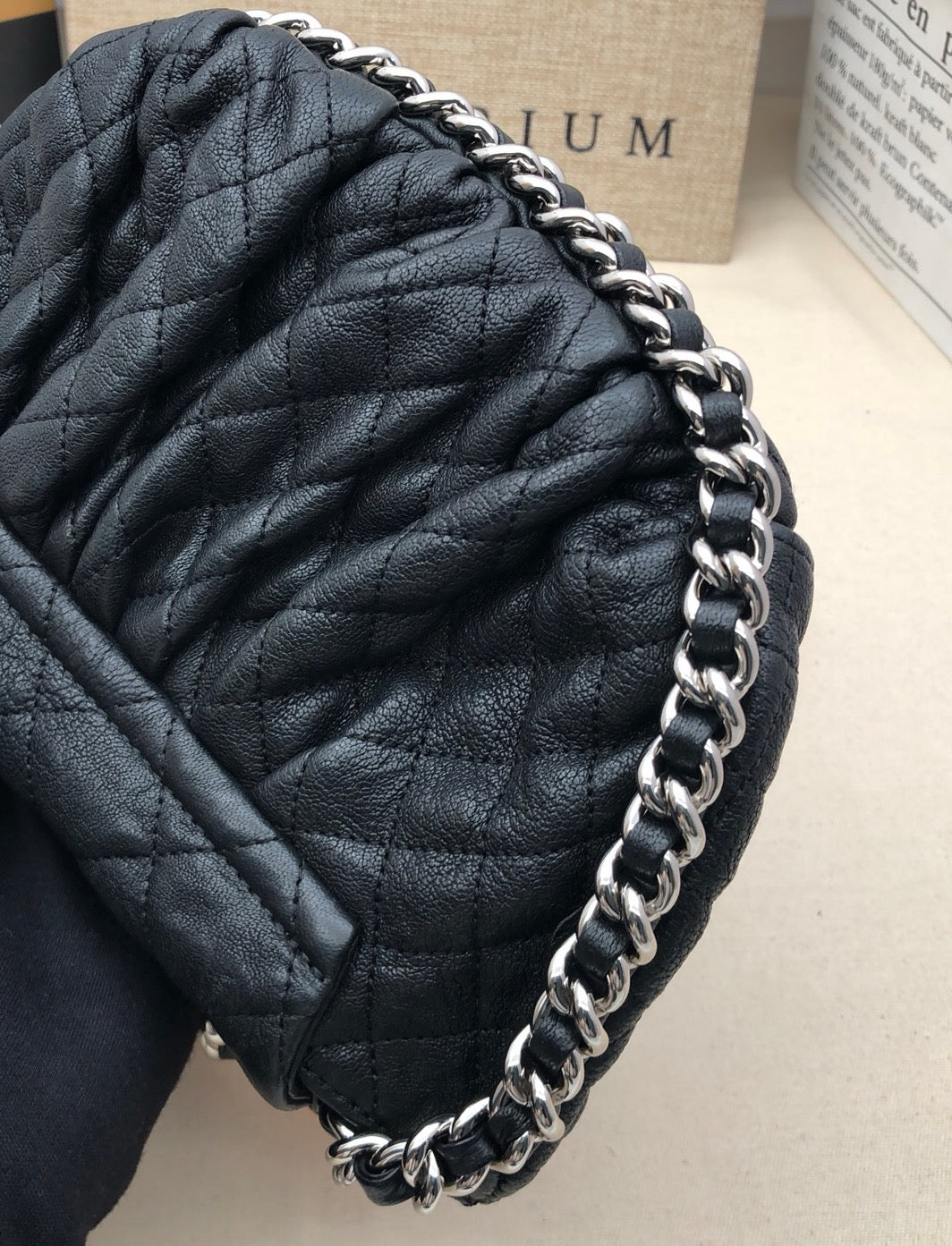 Chanel - Other - Leather - Black - (small)