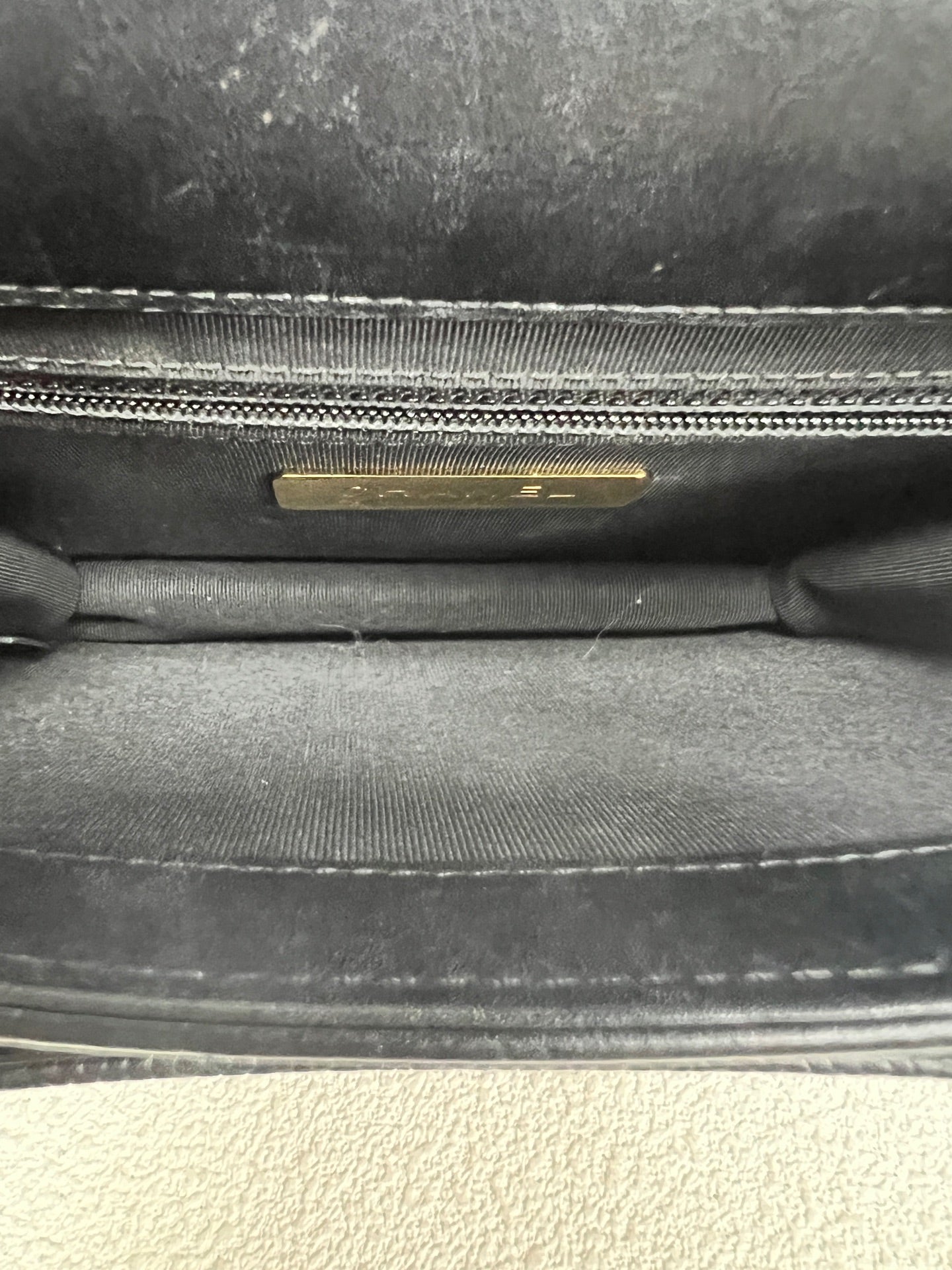 Chanel - Other - Leather - Black - (small)