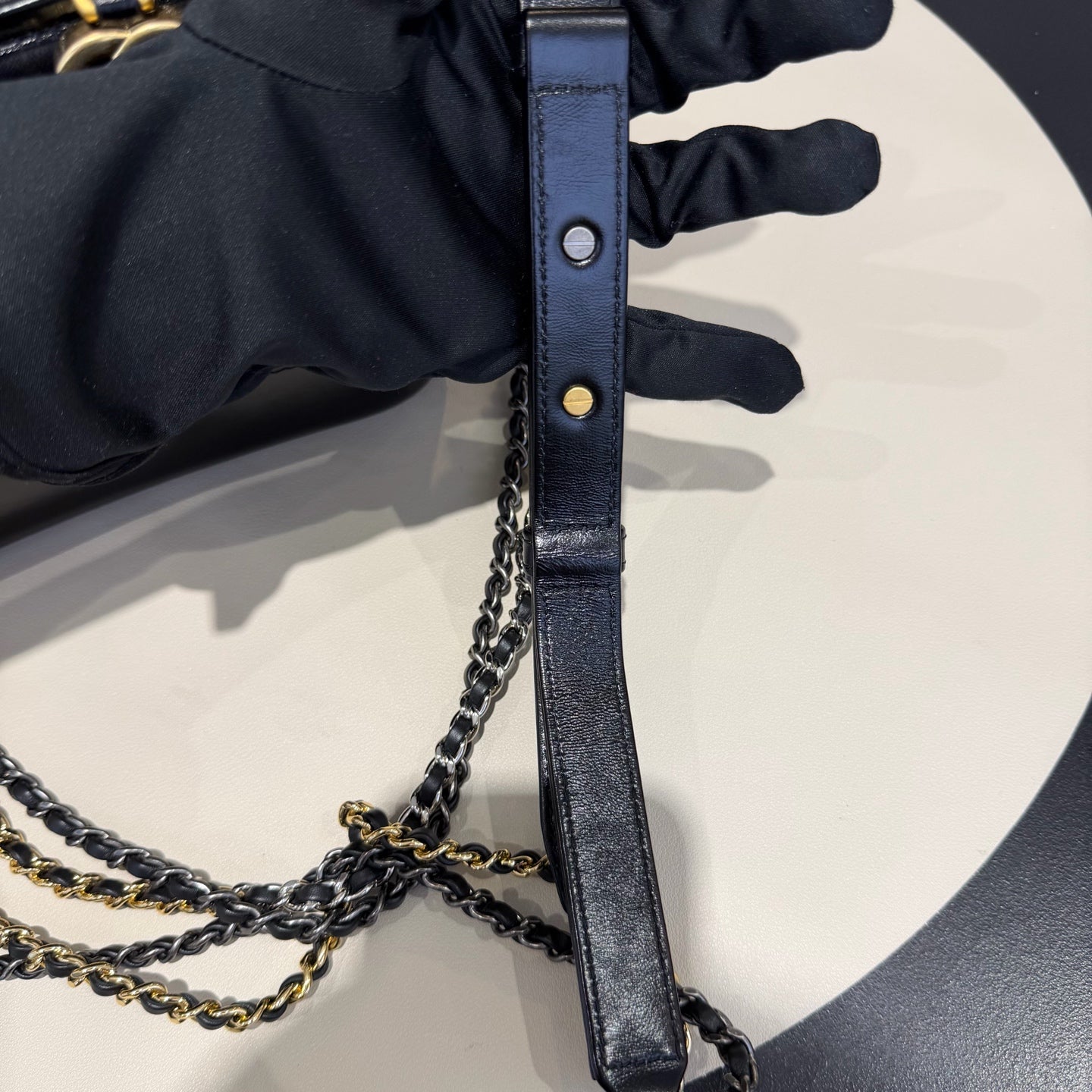Chanel - Other - Leather - Black - (small)